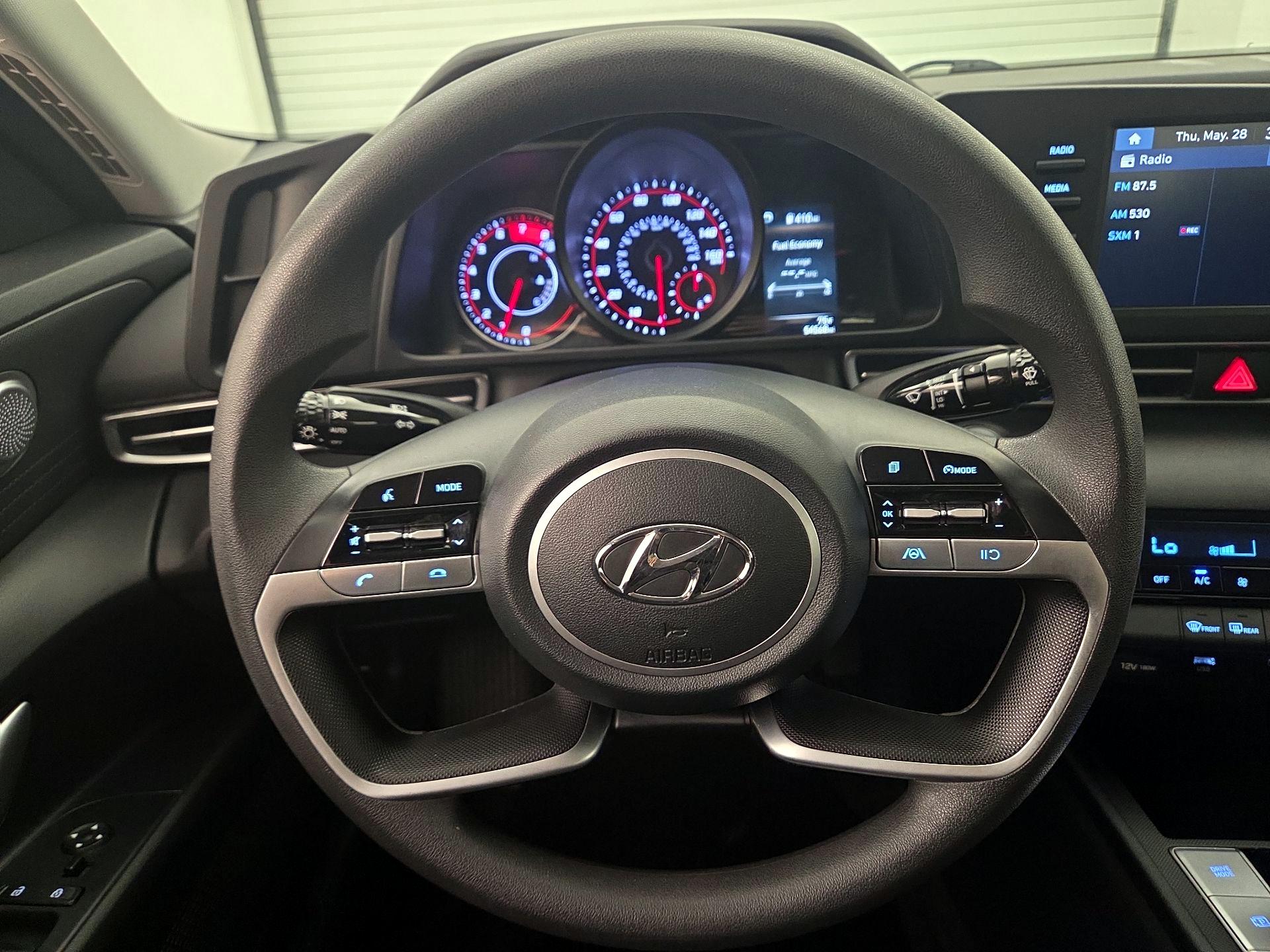 Thumbnail: 2023 Hyundai Elantra - 10