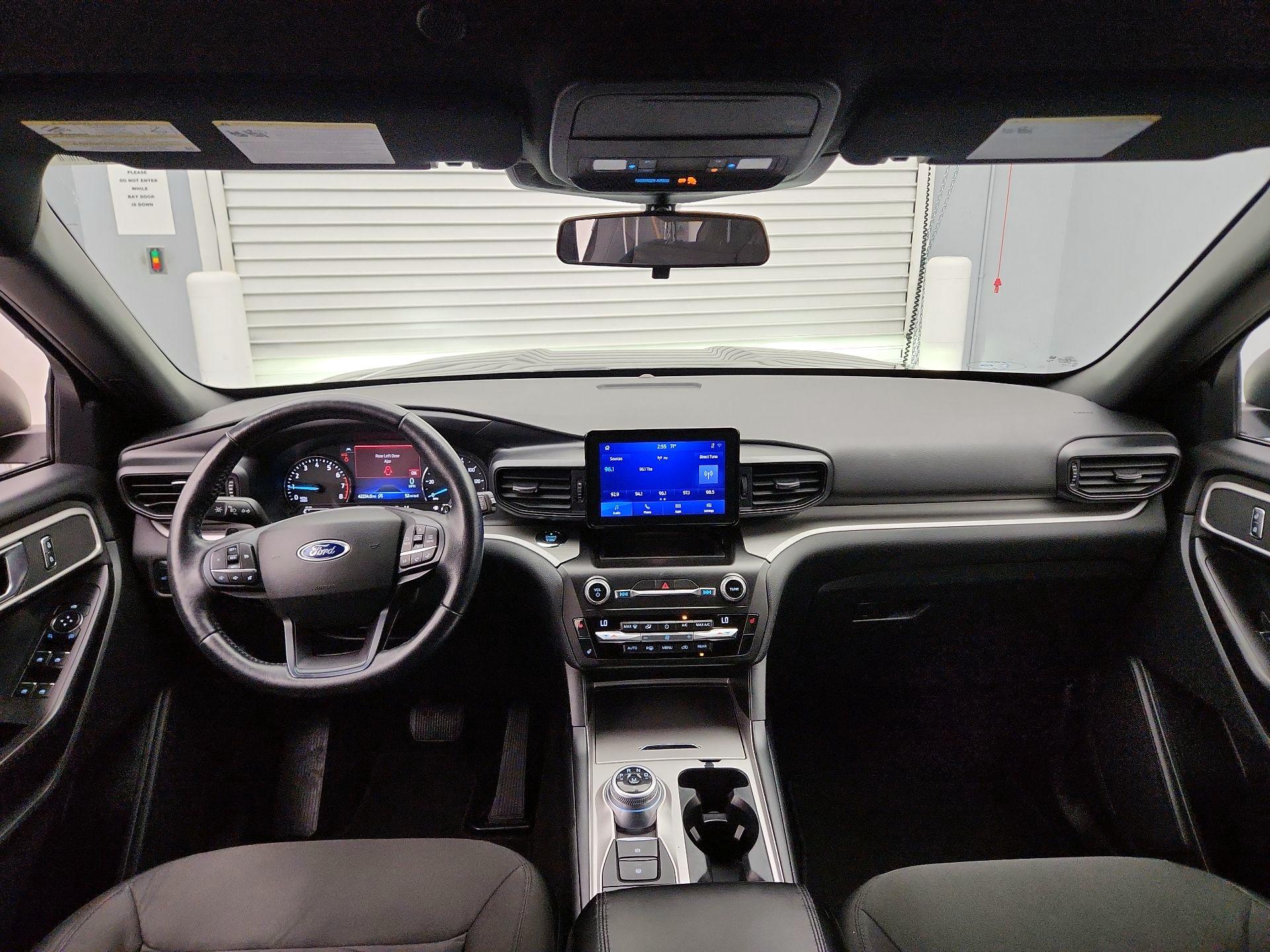 Thumbnail: 2020 Ford Explorer - 9