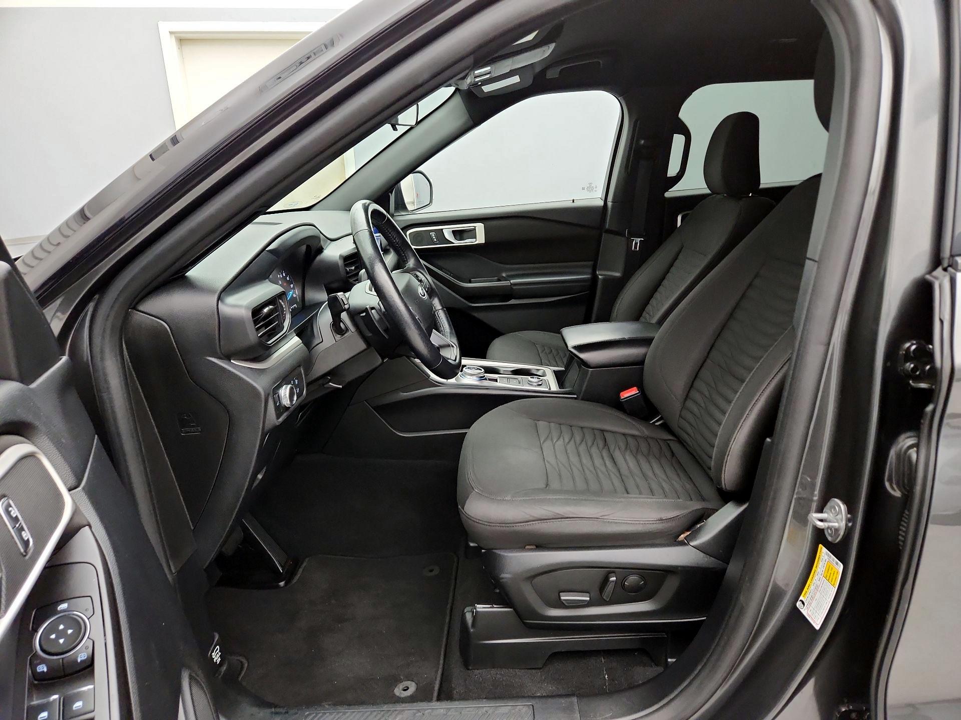 Thumbnail: 2020 Ford Explorer - 11