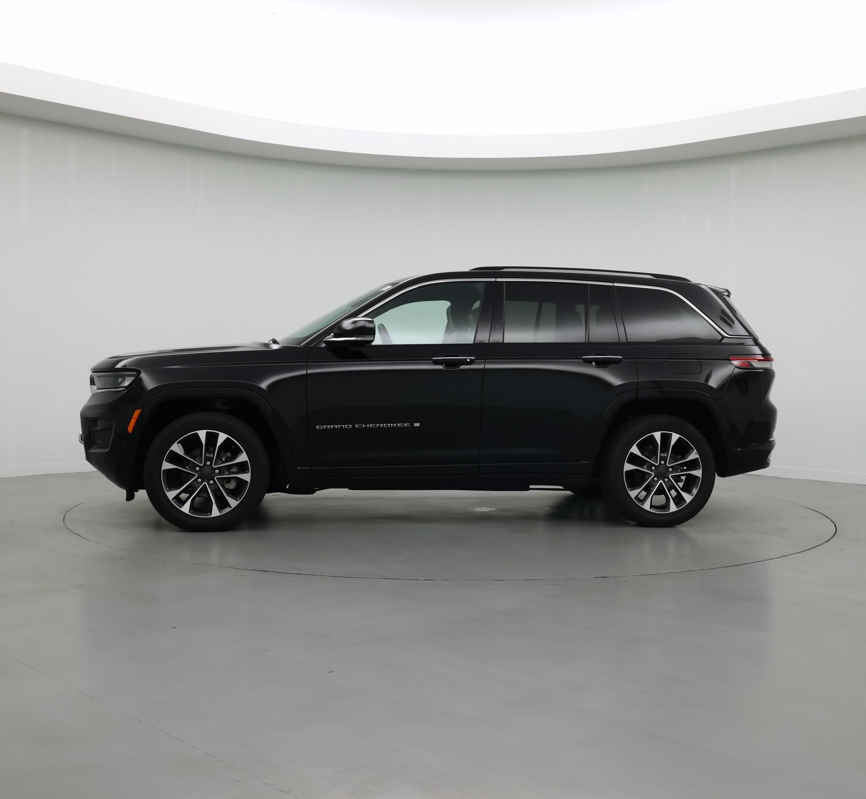 Thumbnail: 2023 Jeep Grand Cherokee - 7