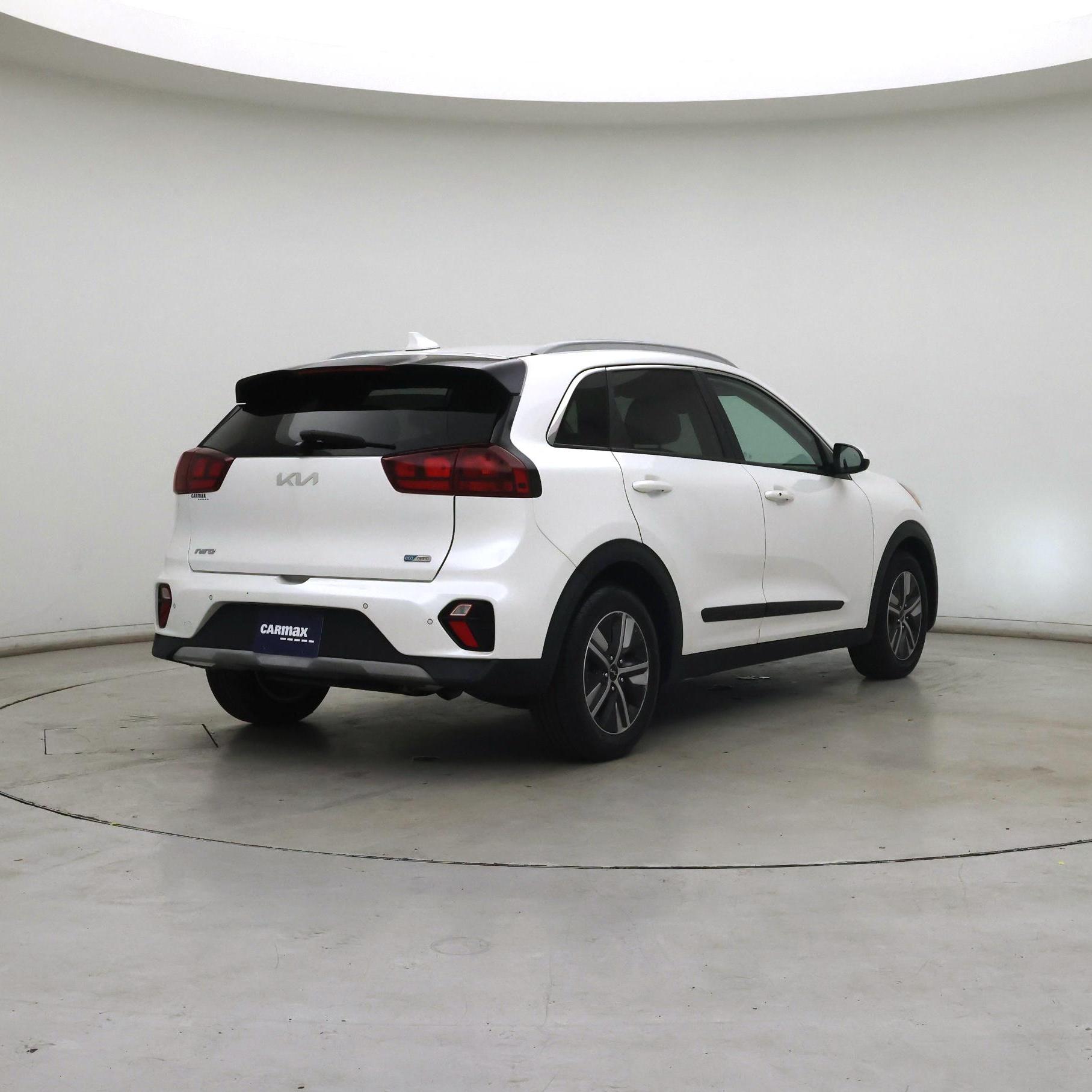 Thumbnail: 2022 Kia Niro - 8