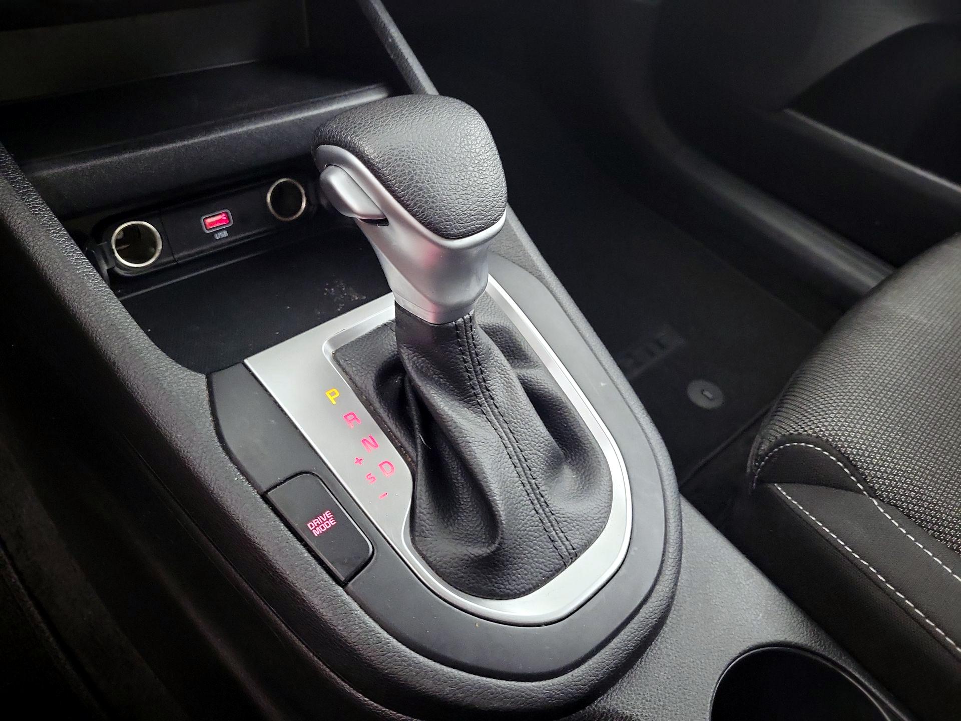 Thumbnail: 2023 Kia Forte - 15