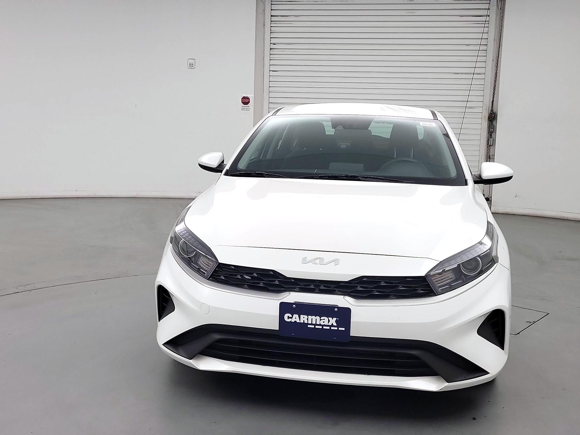 Thumbnail: 2023 Kia Forte - 2