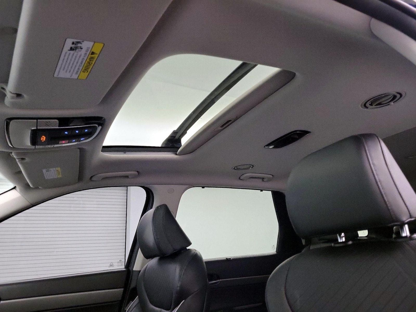 Sunroof(s) & Overhead Airbags