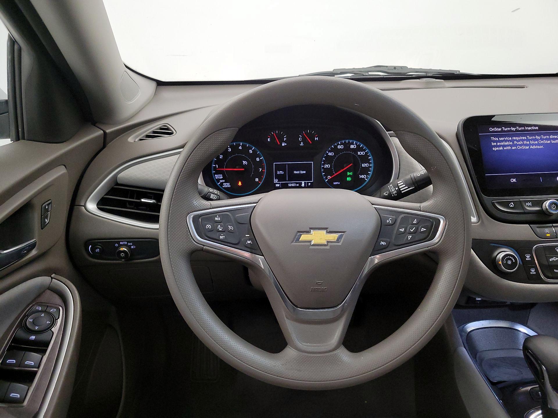 Thumbnail: 2022 Chevrolet Malibu - 10