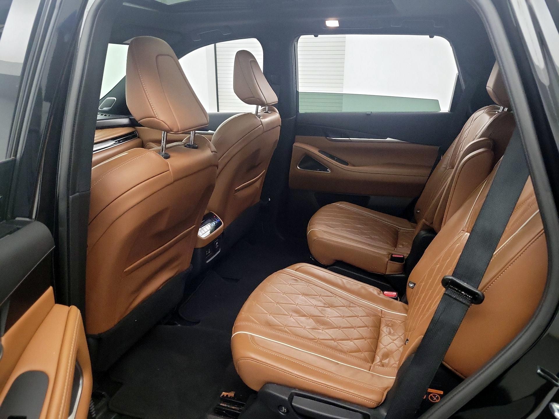 Thumbnail: 2023 INFINITI QX60 - 19
