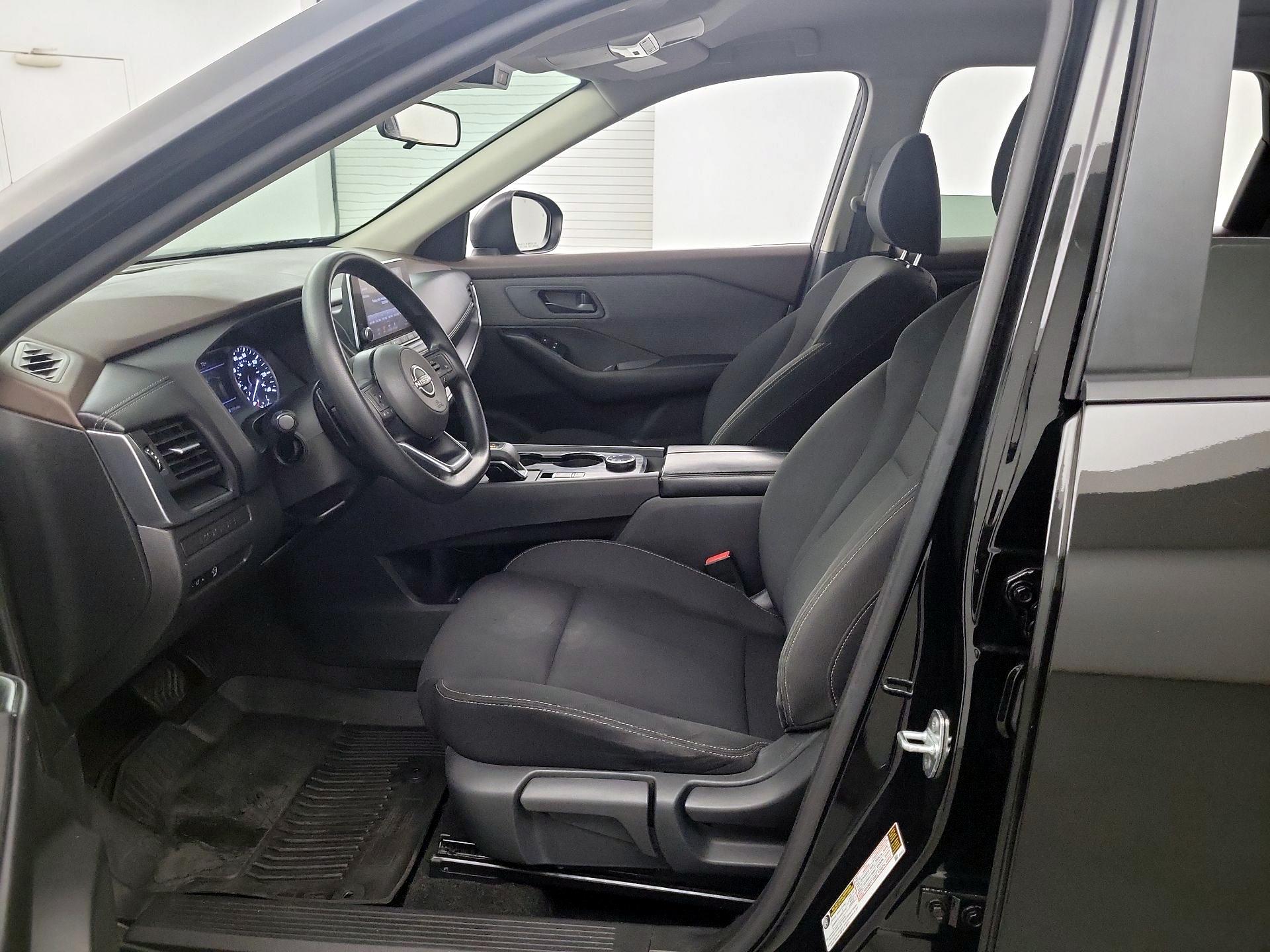 Thumbnail: 2023 Nissan Rogue - 9