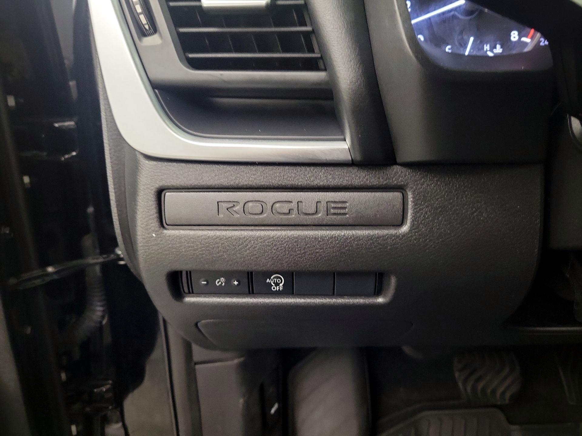 Thumbnail: 2023 Nissan Rogue - 11