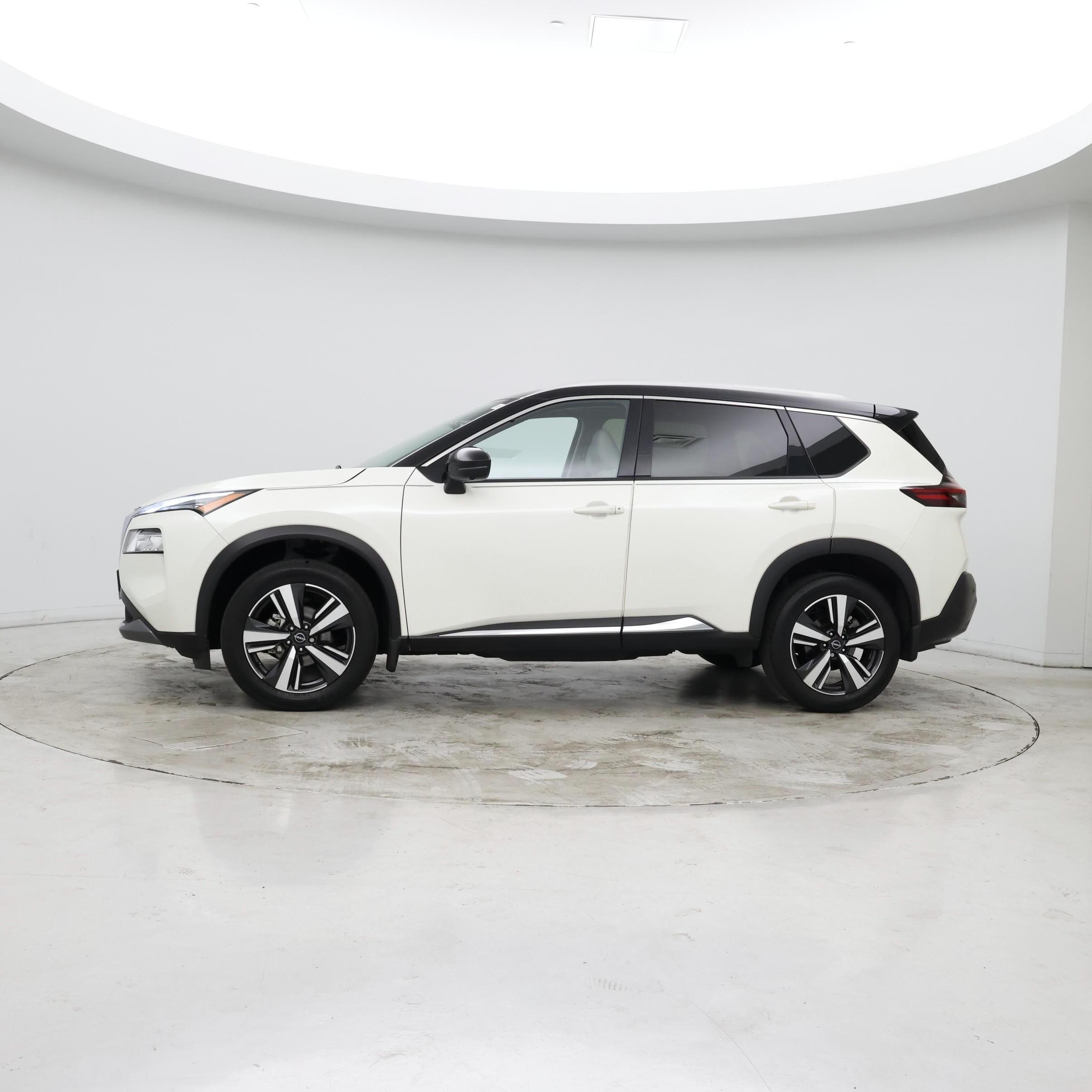 Thumbnail: 2023 Nissan Rogue - 2