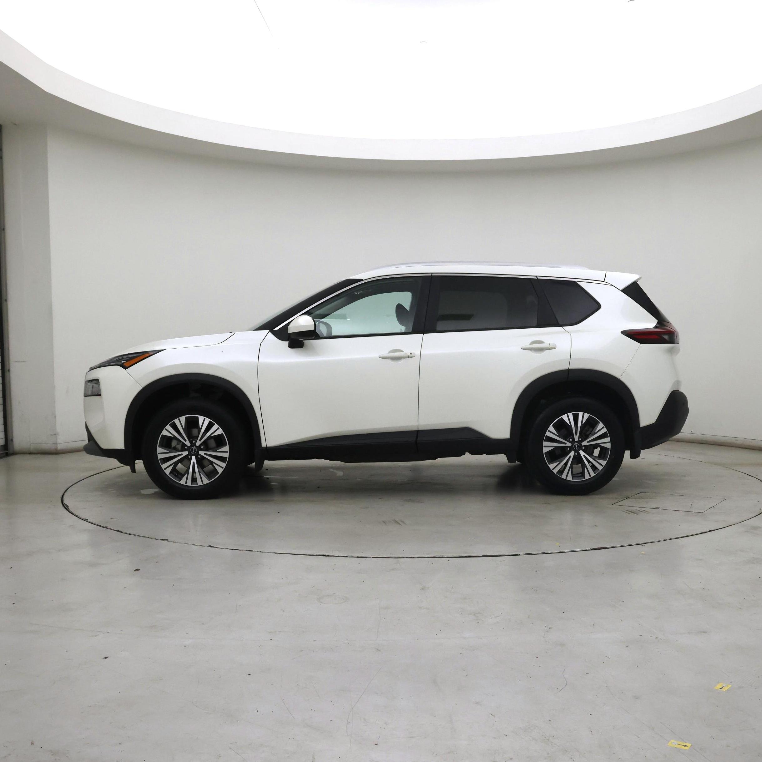 Thumbnail: 2023 Nissan Rogue - 3