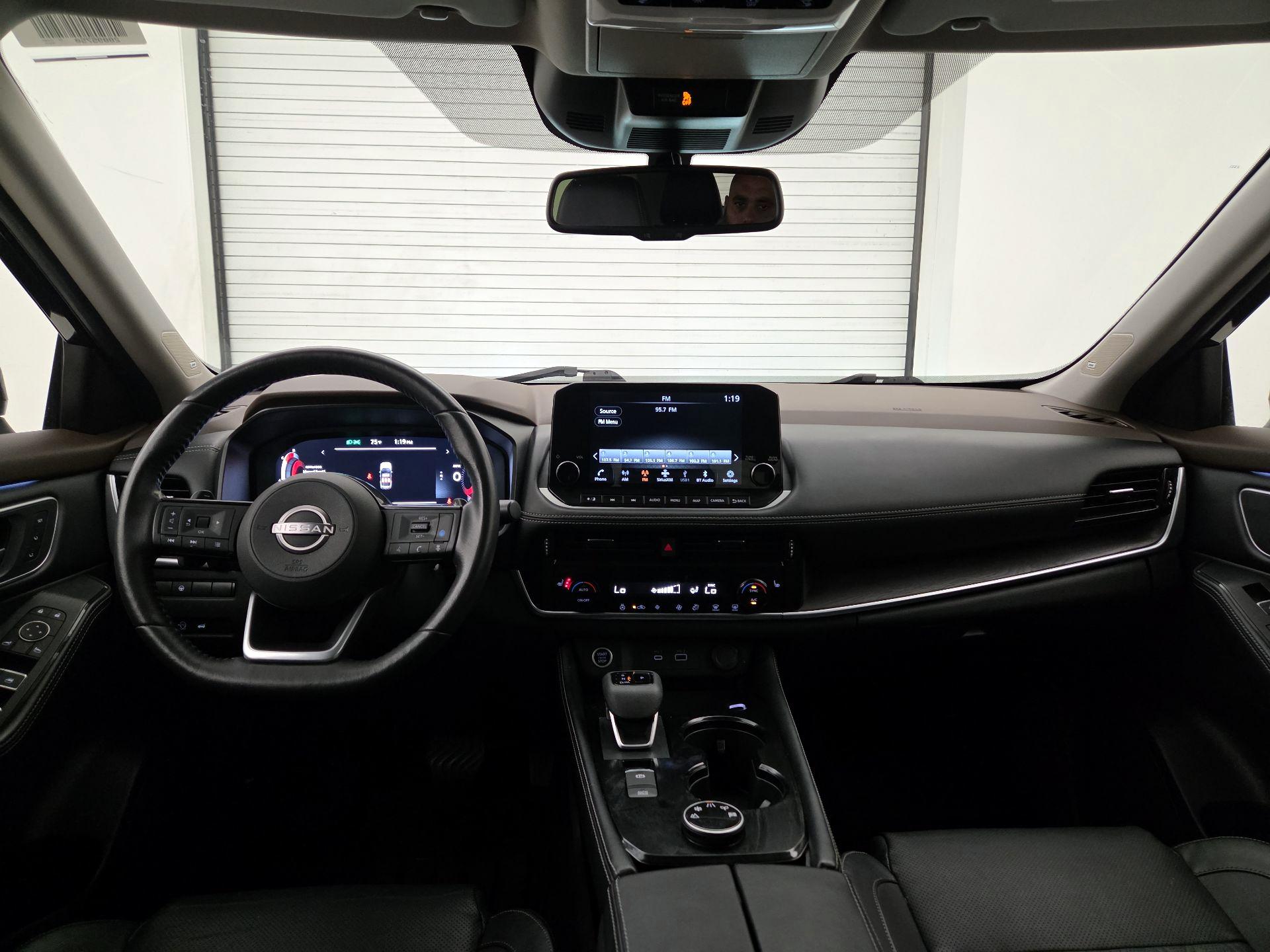 Thumbnail: 2023 Nissan Rogue - 9