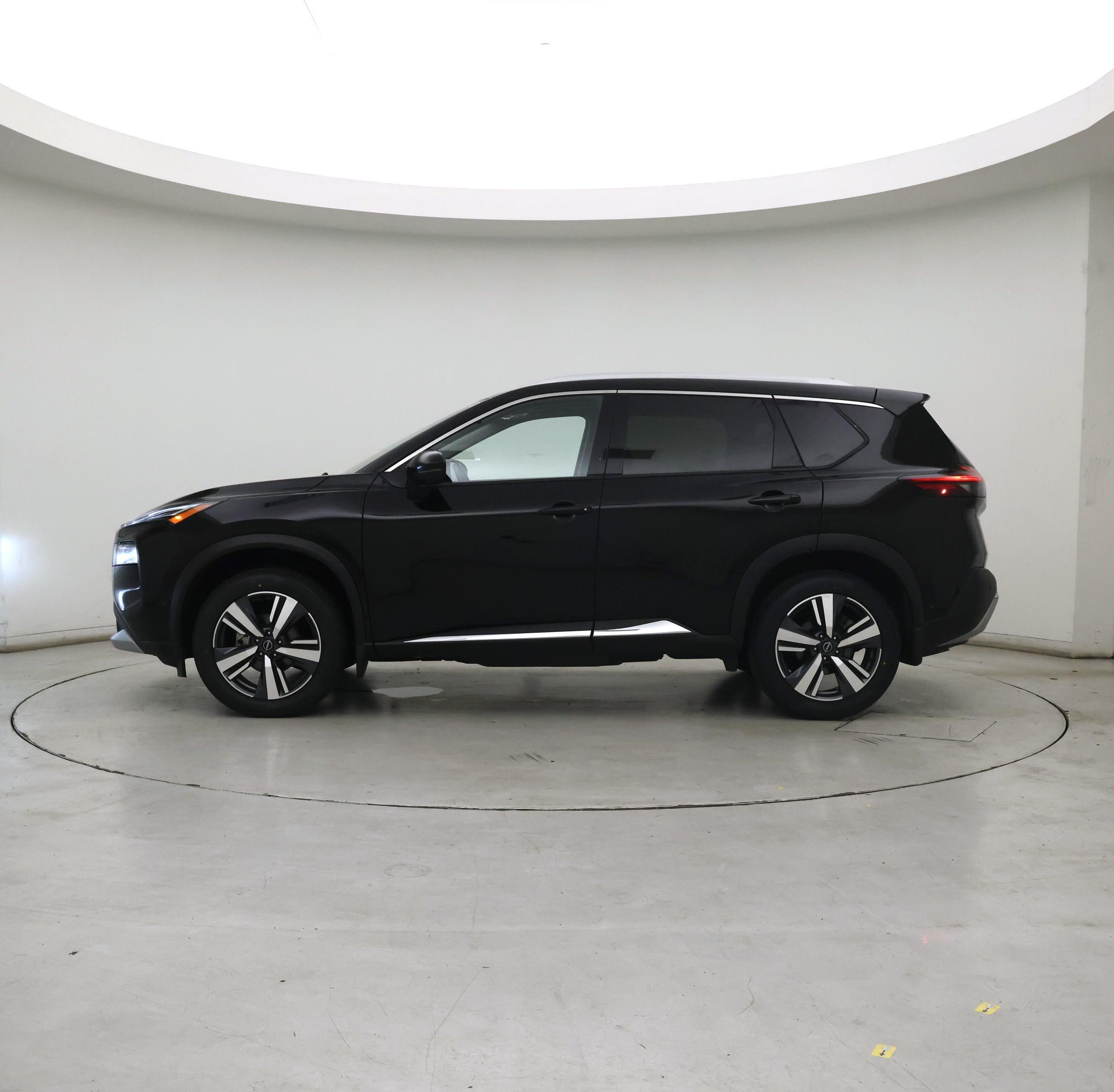 Thumbnail: 2023 Nissan Rogue - 3