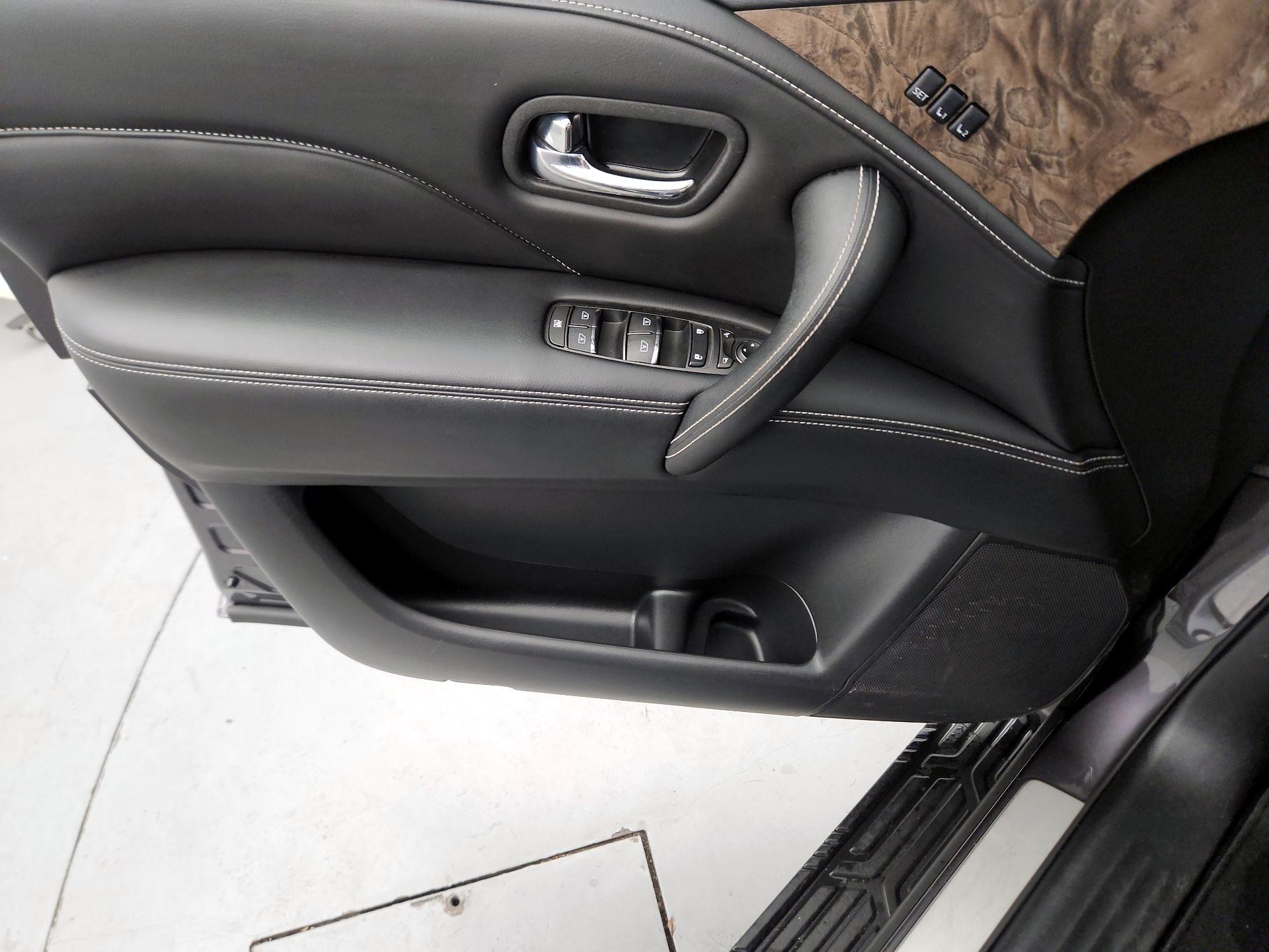 Thumbnail: 2024 INFINITI QX80 - 10