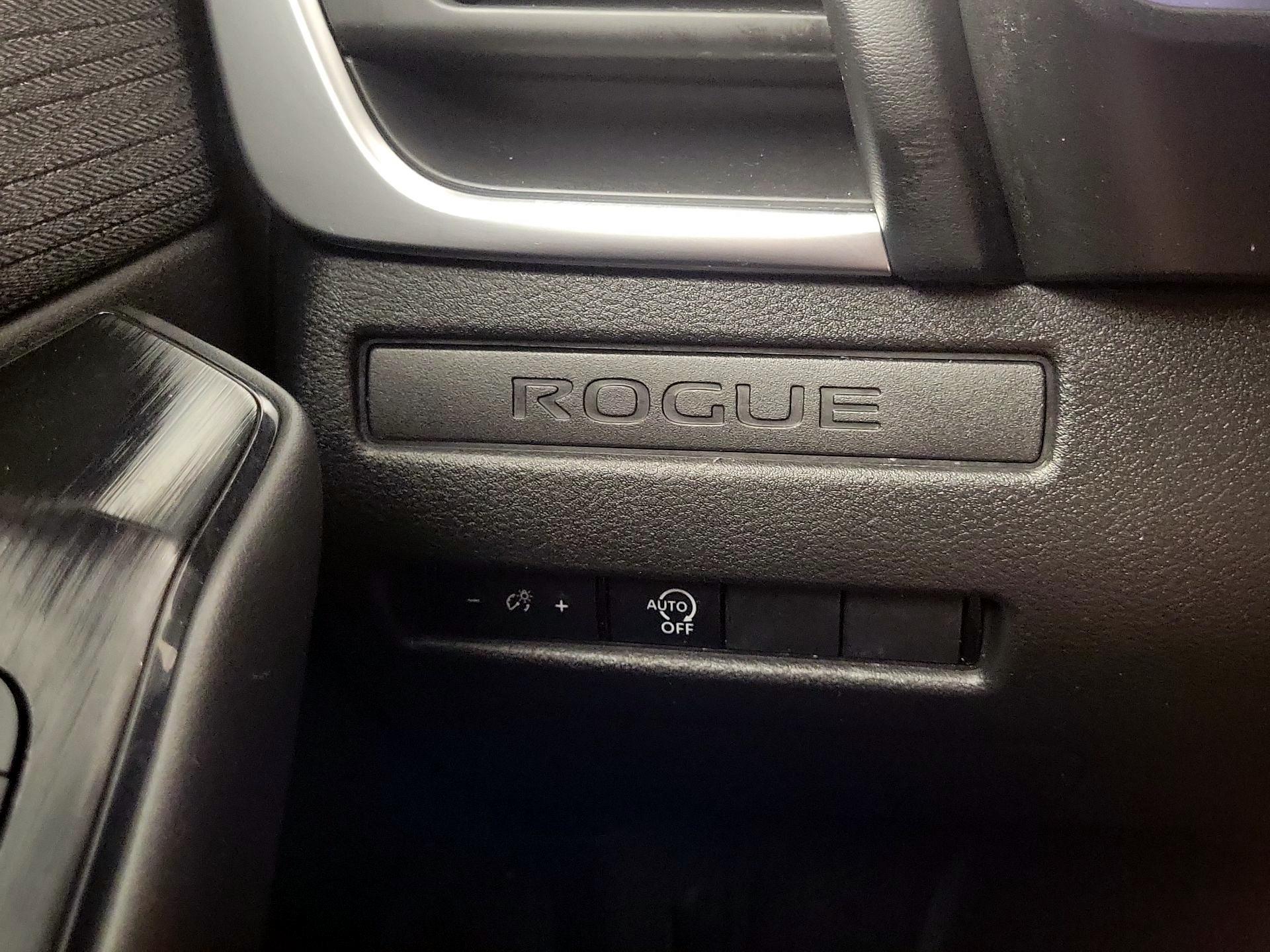 Thumbnail: 2023 Nissan Rogue - 11