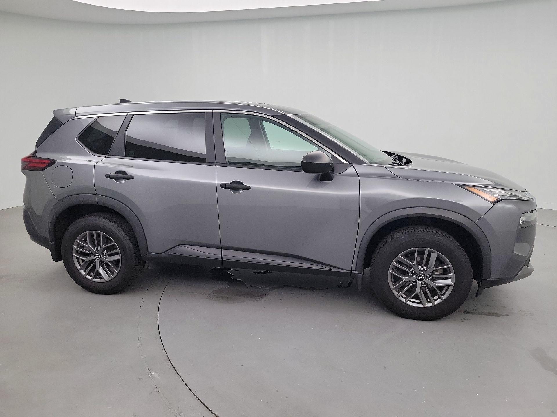 Thumbnail: 2023 Nissan Rogue - 4