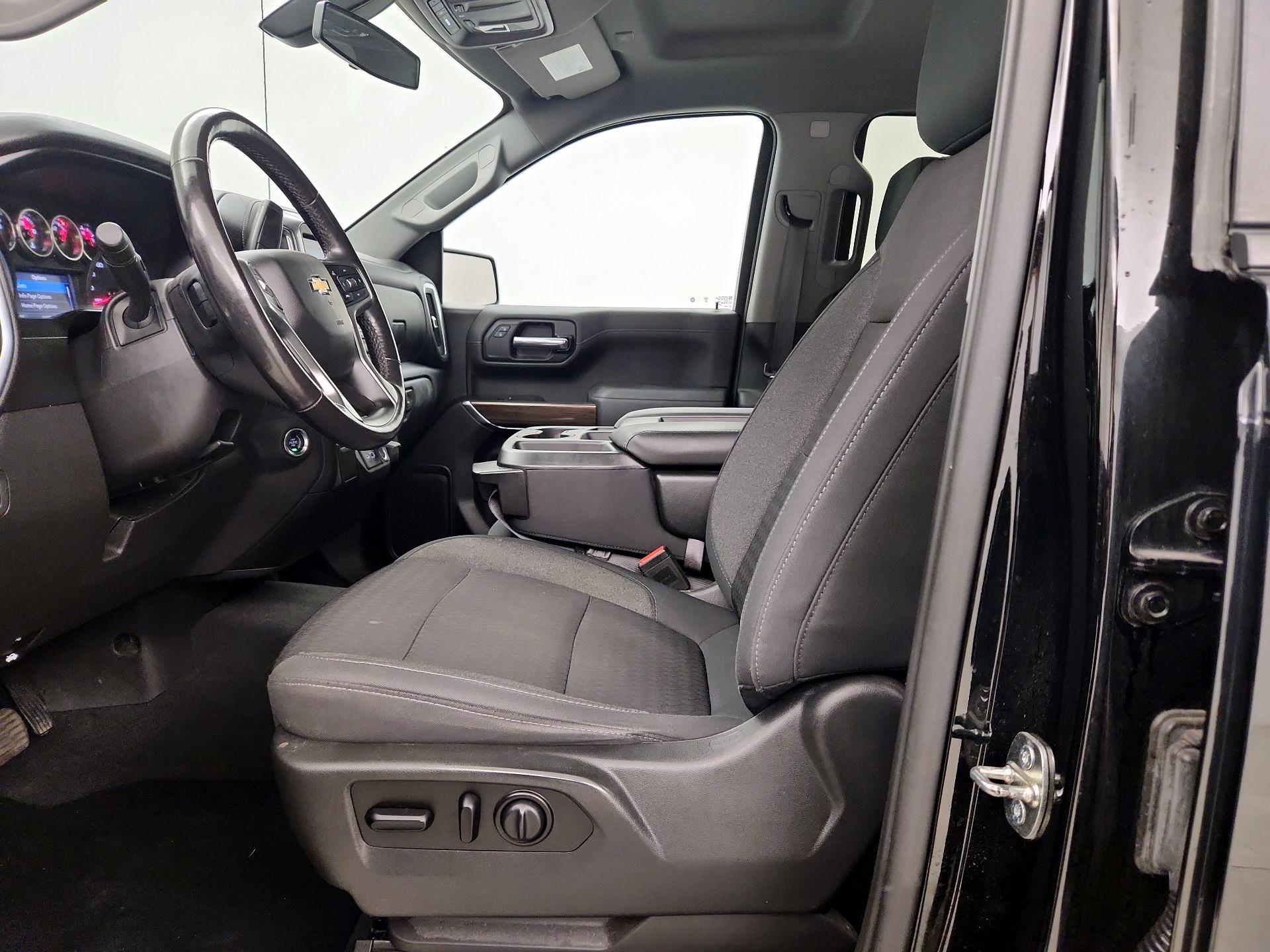 Thumbnail: 2020 Chevrolet Silverado 1500 - 11