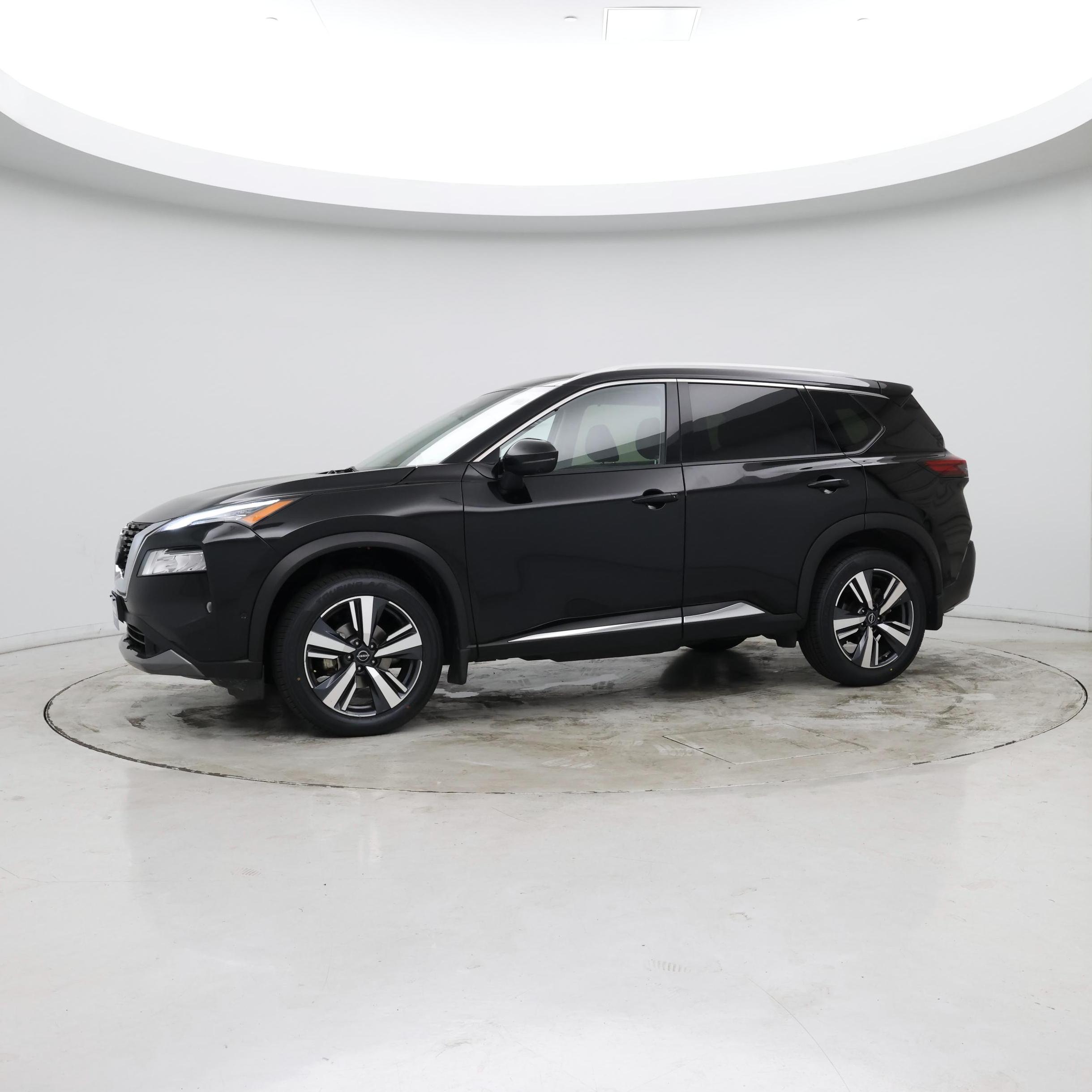 Thumbnail: 2023 Nissan Rogue - 4