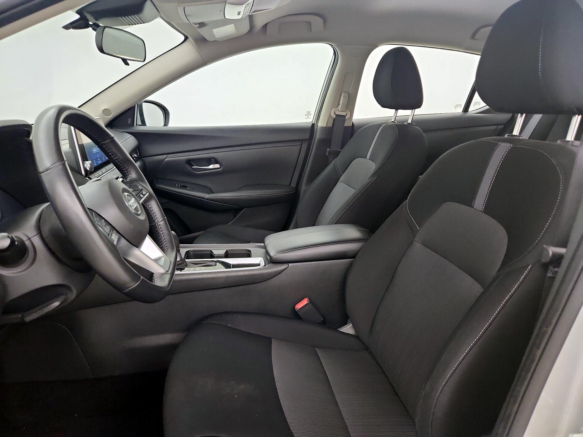Thumbnail: 2023 Nissan Sentra - 11