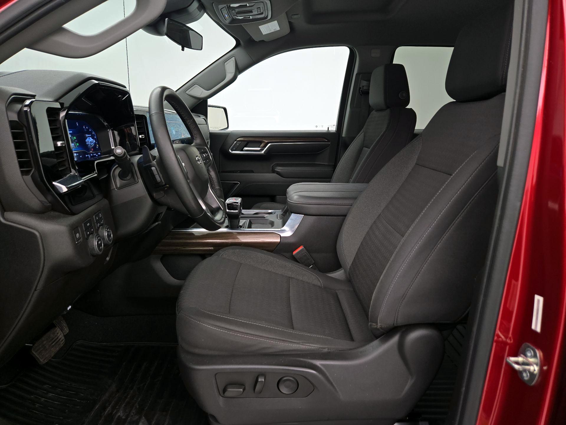 Thumbnail: 2023 Chevrolet Silverado 1500 - 11