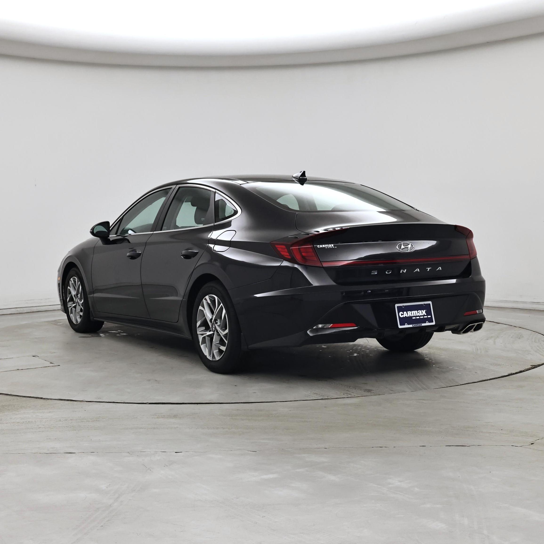 Thumbnail: 2023 Hyundai Sonata - 2