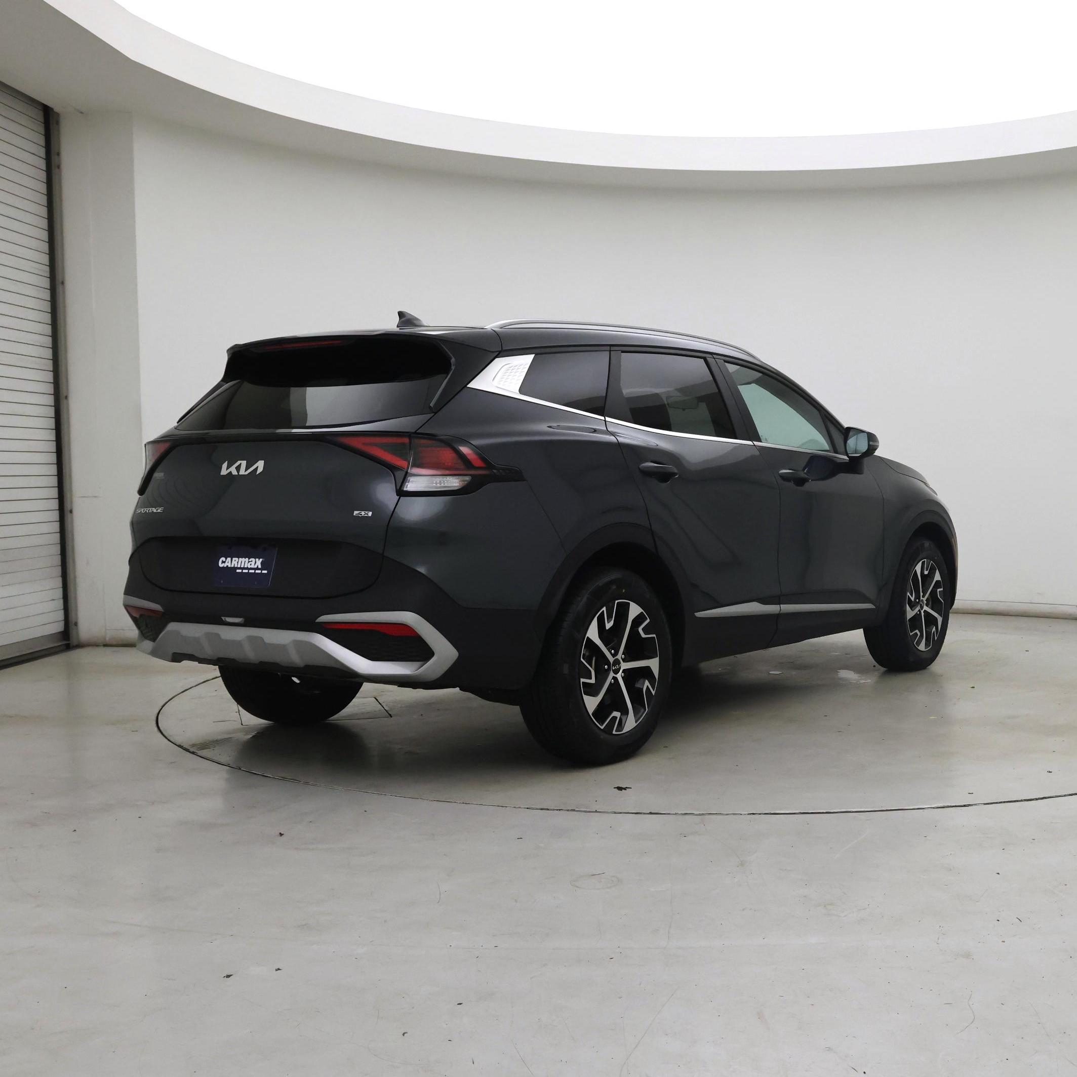 Thumbnail: 2023 Kia Sportage - 8