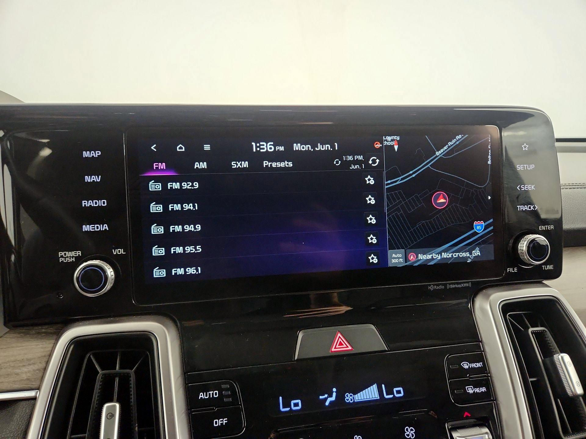 Thumbnail: 2023 Kia Sorento - 16