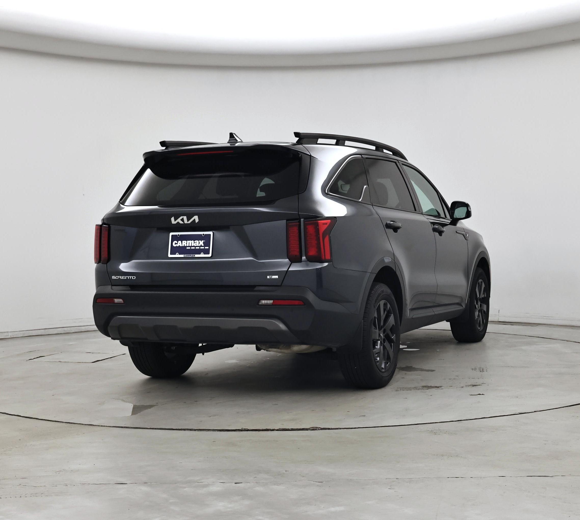 Thumbnail: 2023 Kia Sorento - 8