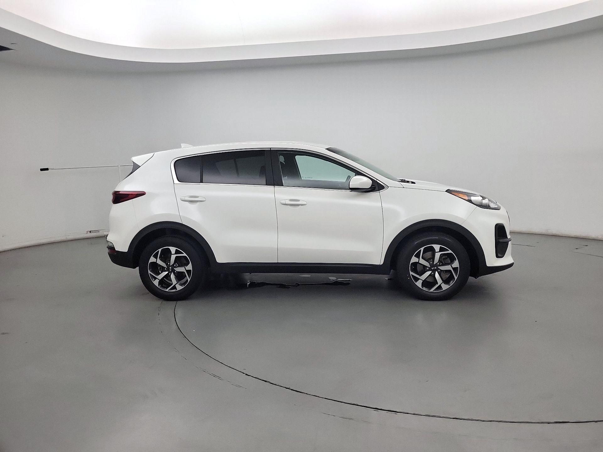 Thumbnail: 2022 Kia Sportage - 4