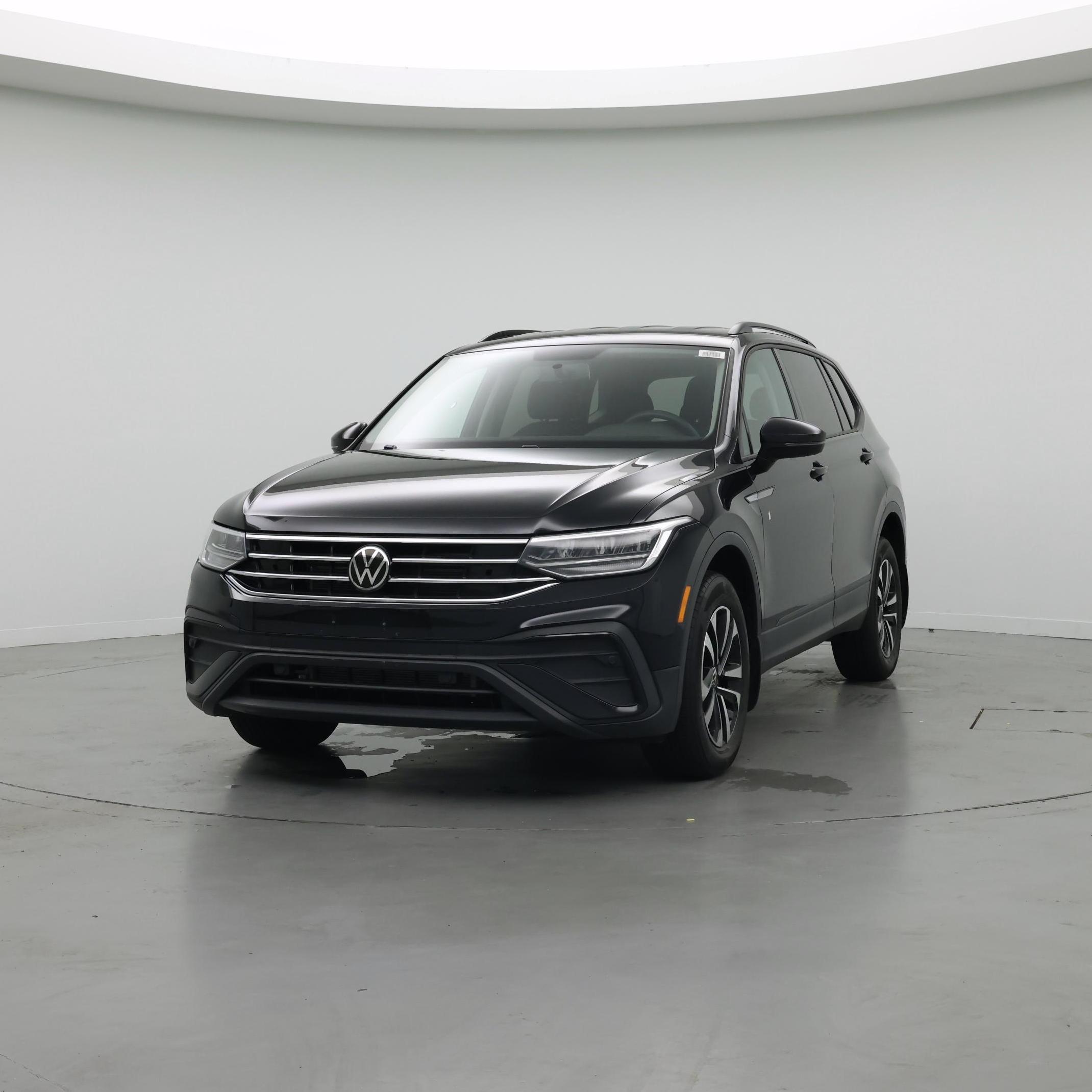 Thumbnail: 2022 Volkswagen Tiguan - 4