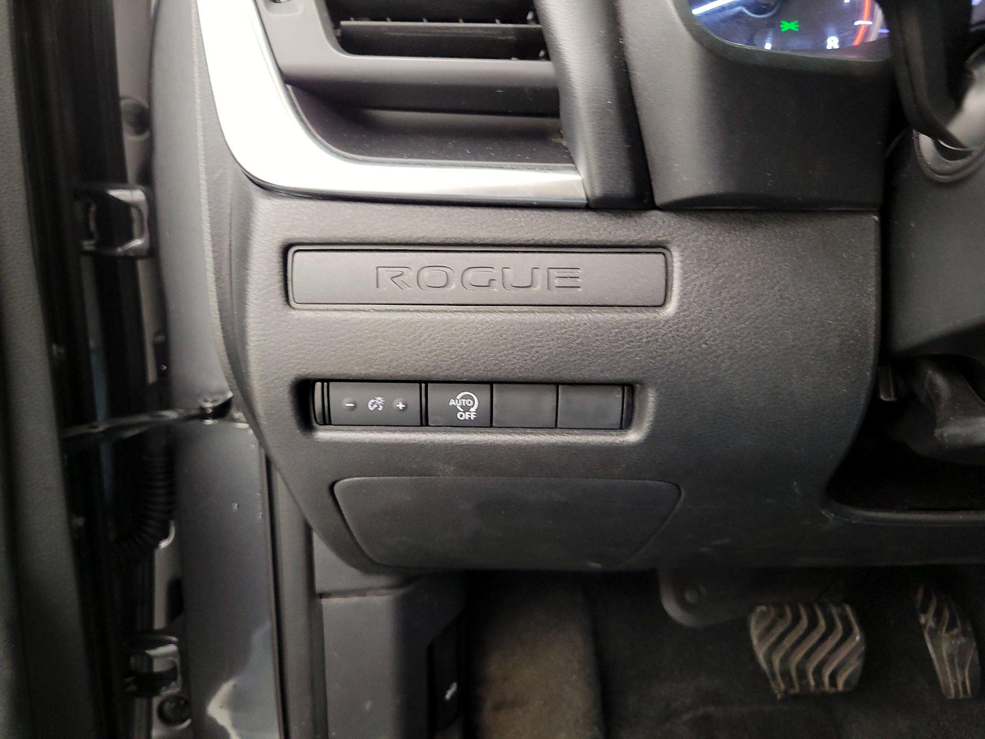 Thumbnail: 2023 Nissan Rogue - 13