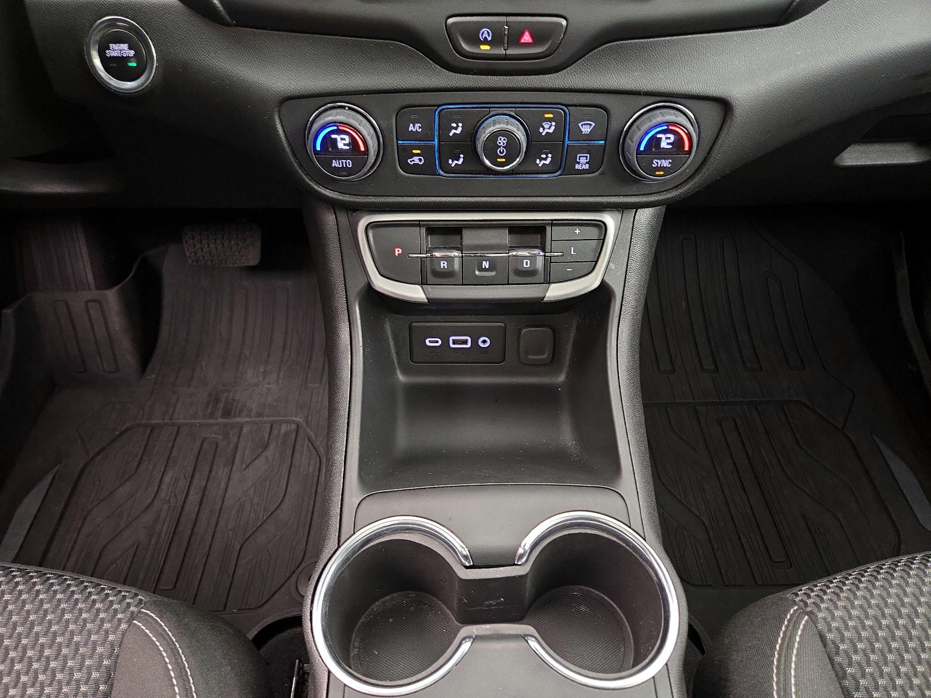 Thumbnail: 2023 GMC Terrain - 17