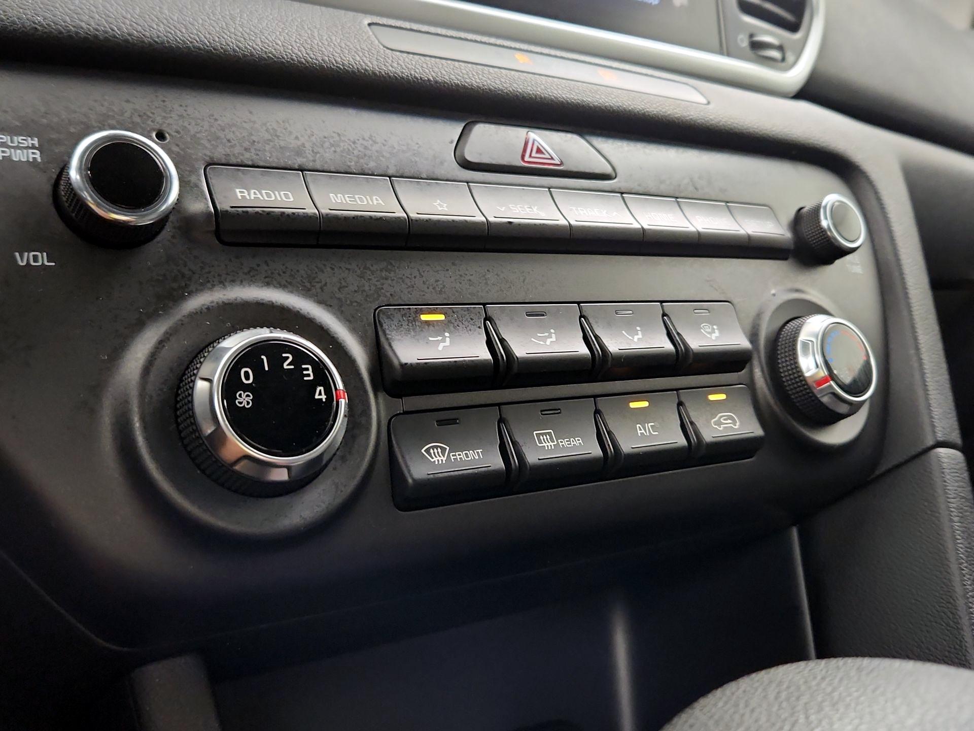 Thumbnail: 2021 Kia Sportage - 16