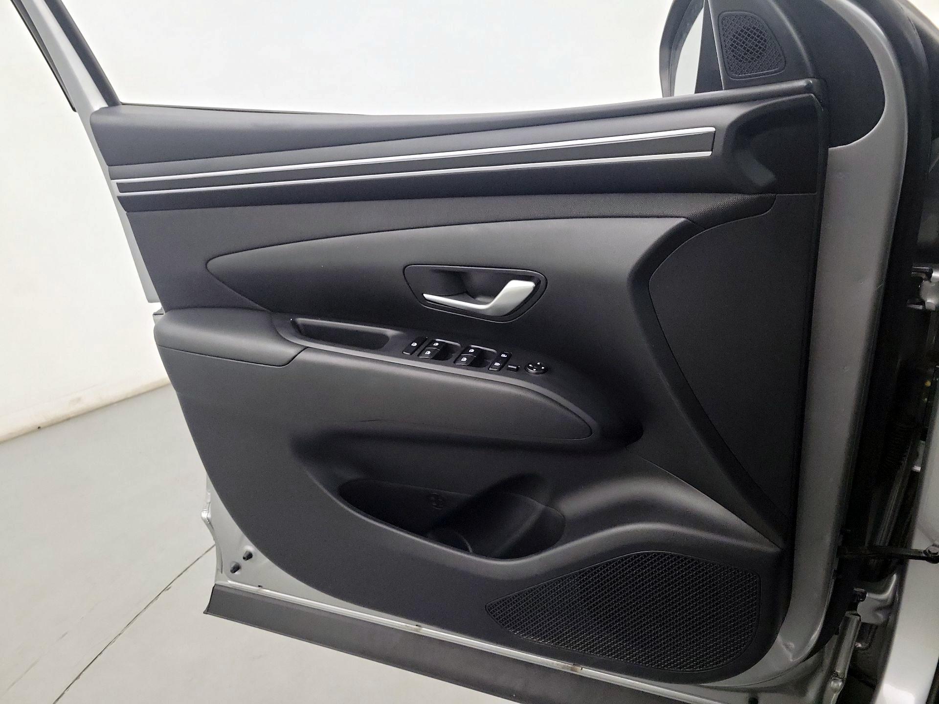 Thumbnail: 2023 Hyundai Tucson - 10
