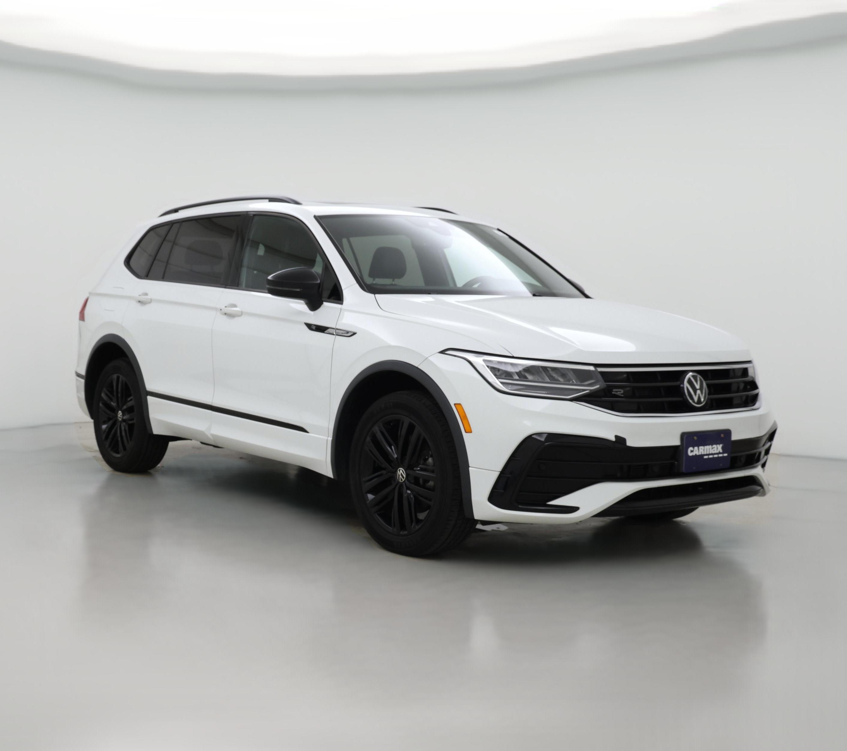 Thumbnail: 2022 Volkswagen Tiguan - 1