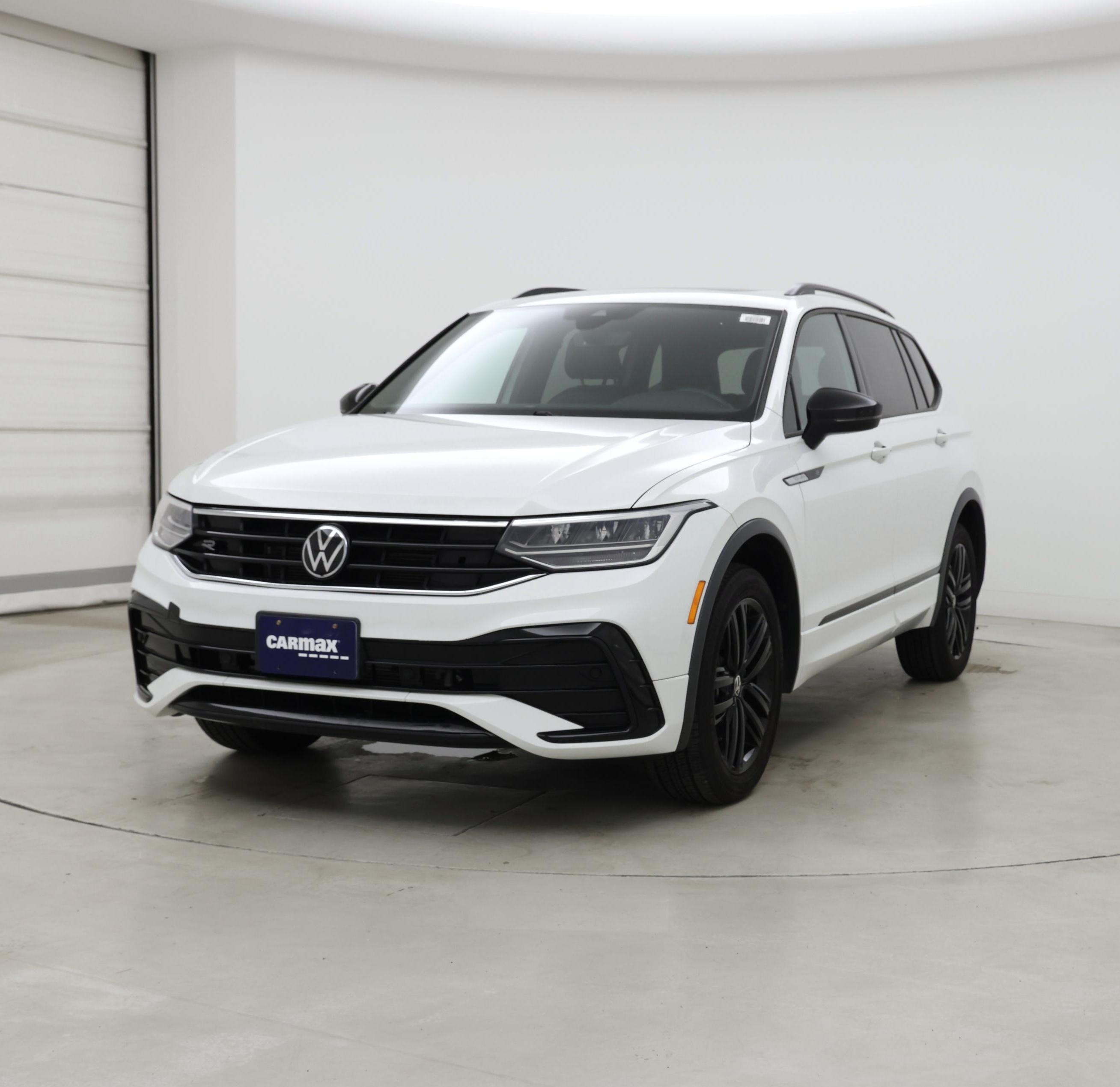 Thumbnail: 2022 Volkswagen Tiguan - 4
