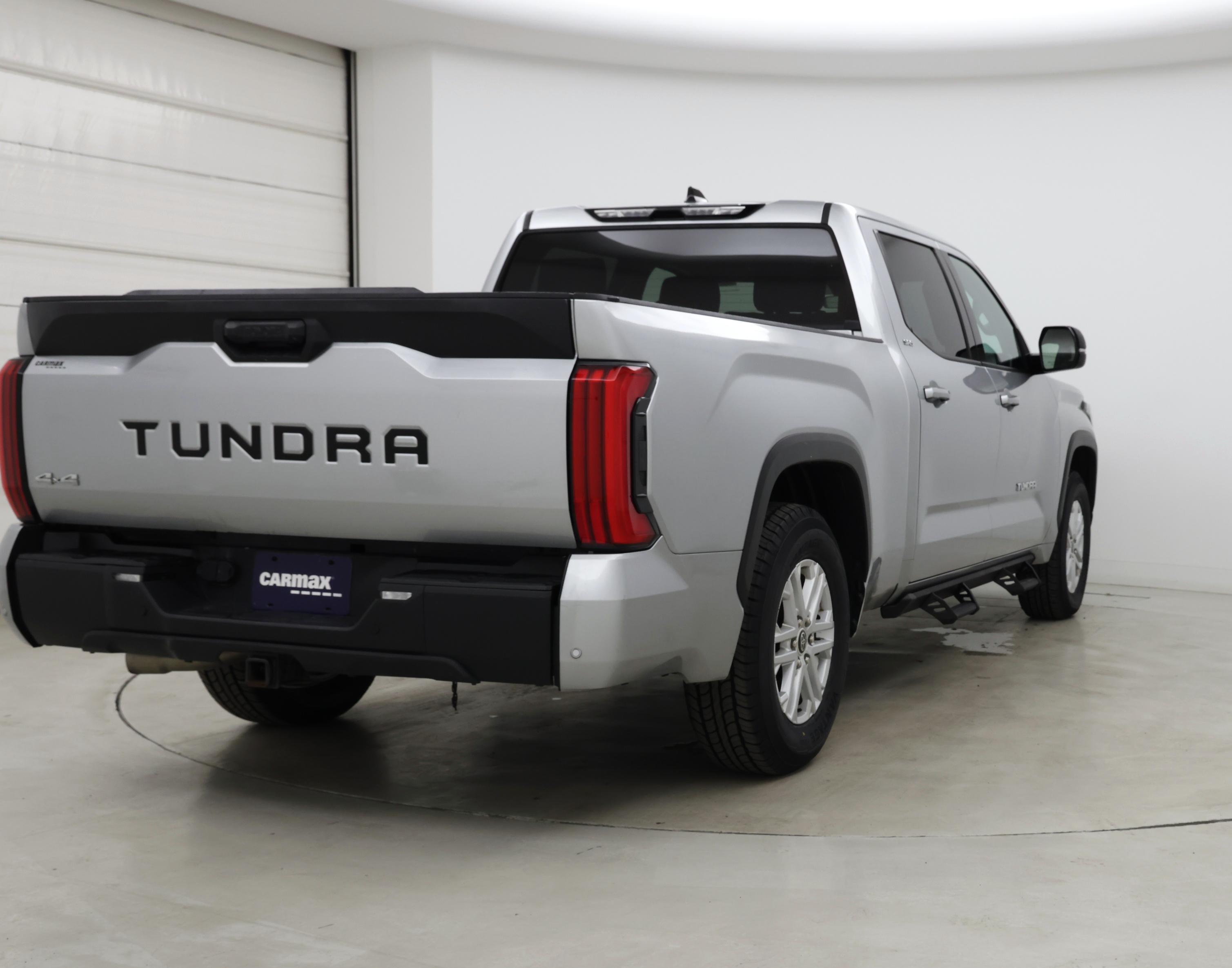 Thumbnail: 2022 Toyota Tundra - 8
