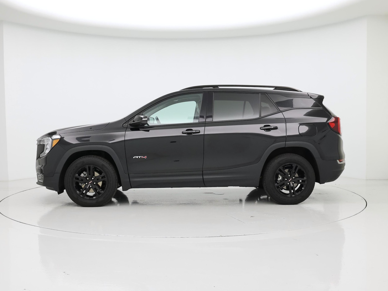 2022 GMC Terrain AT4 - Photo 4