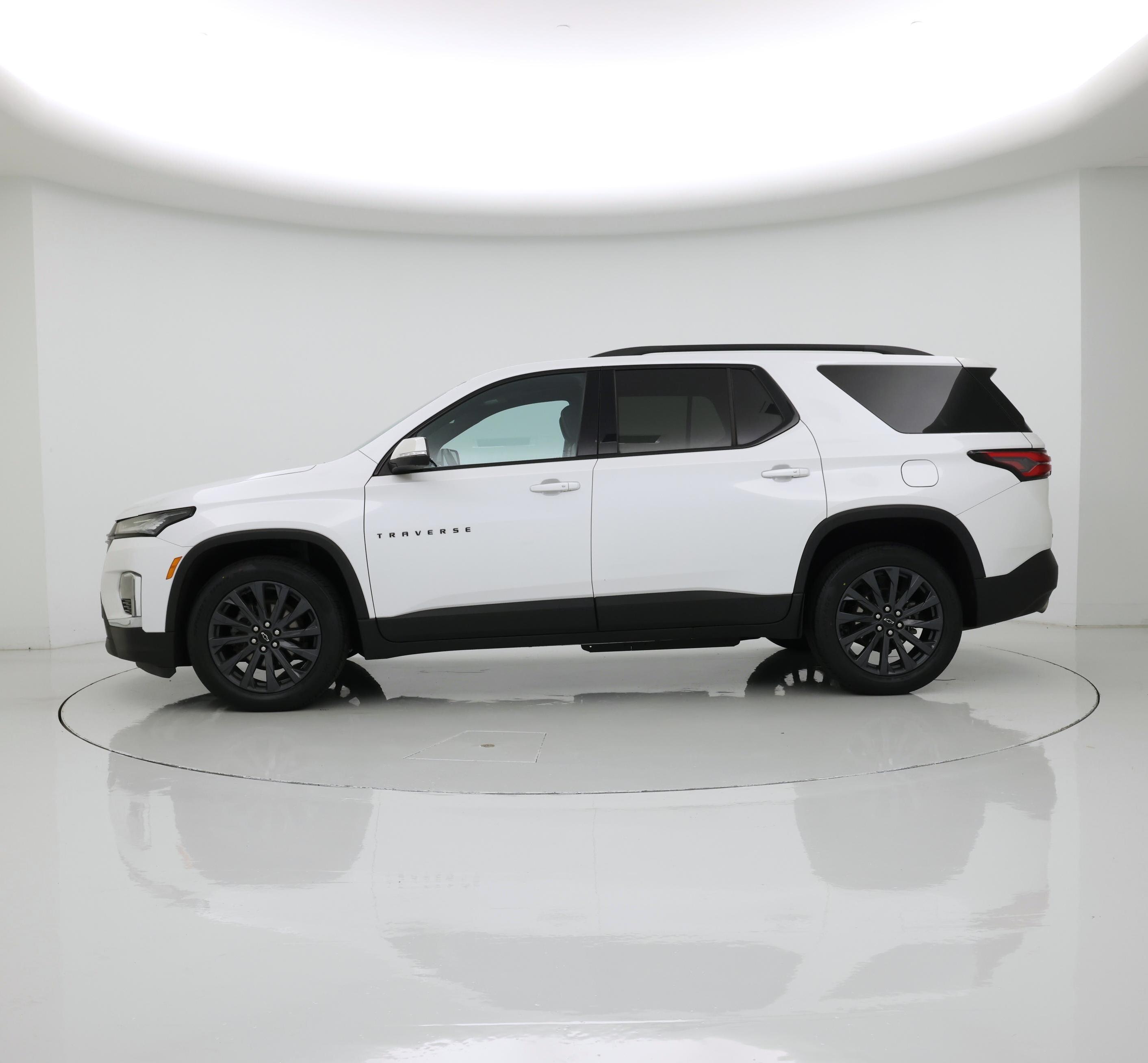 Thumbnail: 2023 Chevrolet Traverse - 3