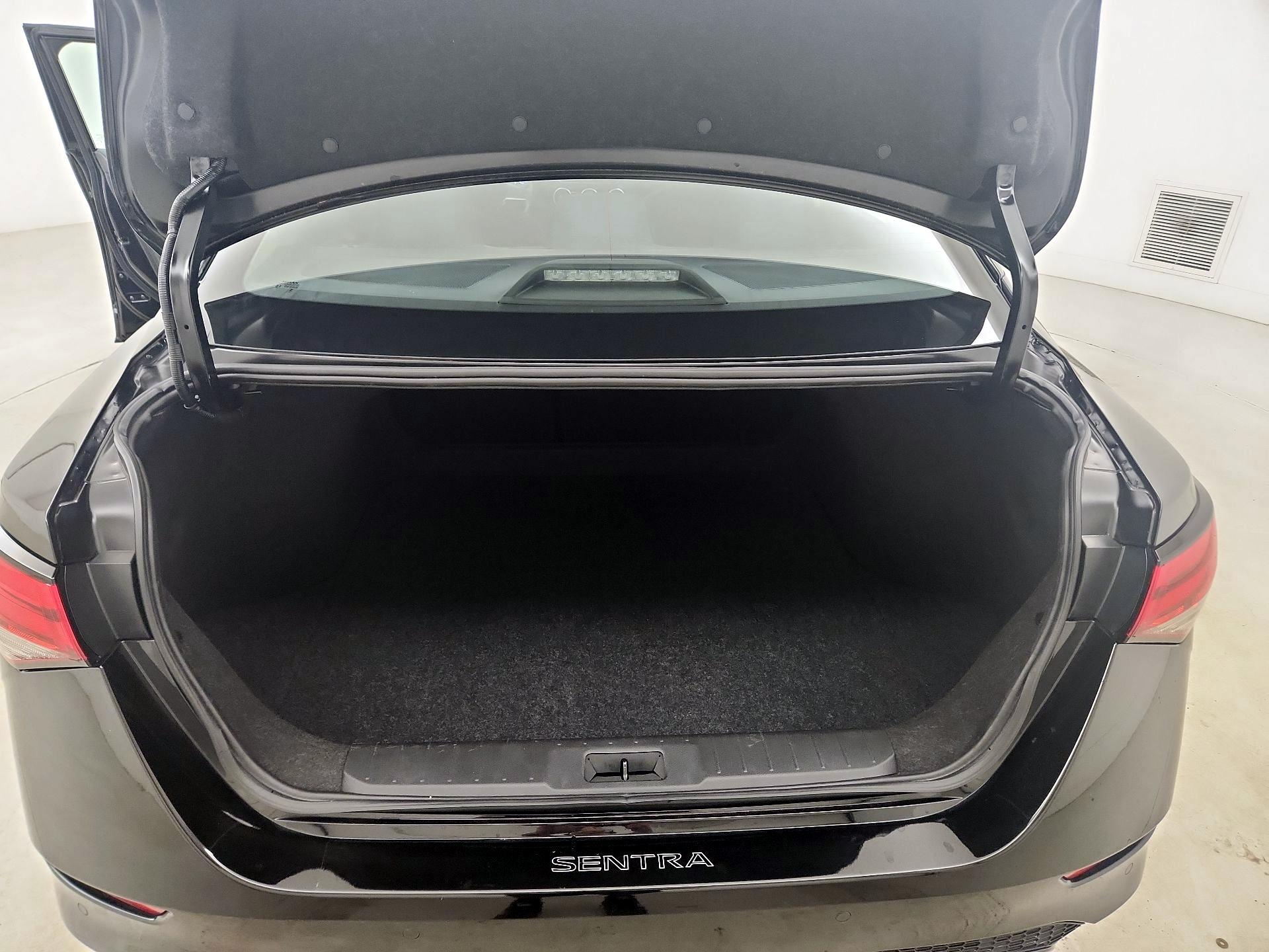 Thumbnail: 2024 Nissan Sentra - 20