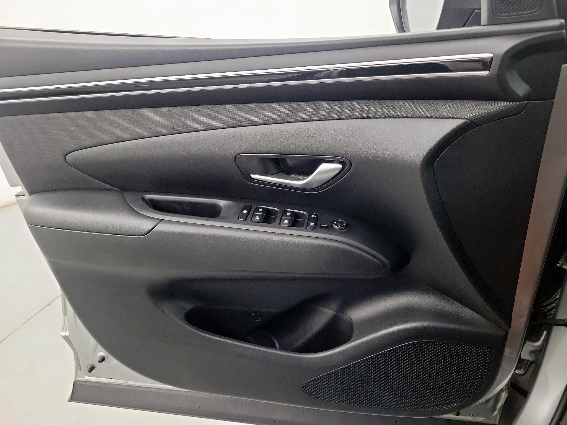 Thumbnail: 2023 Hyundai Tucson - 10