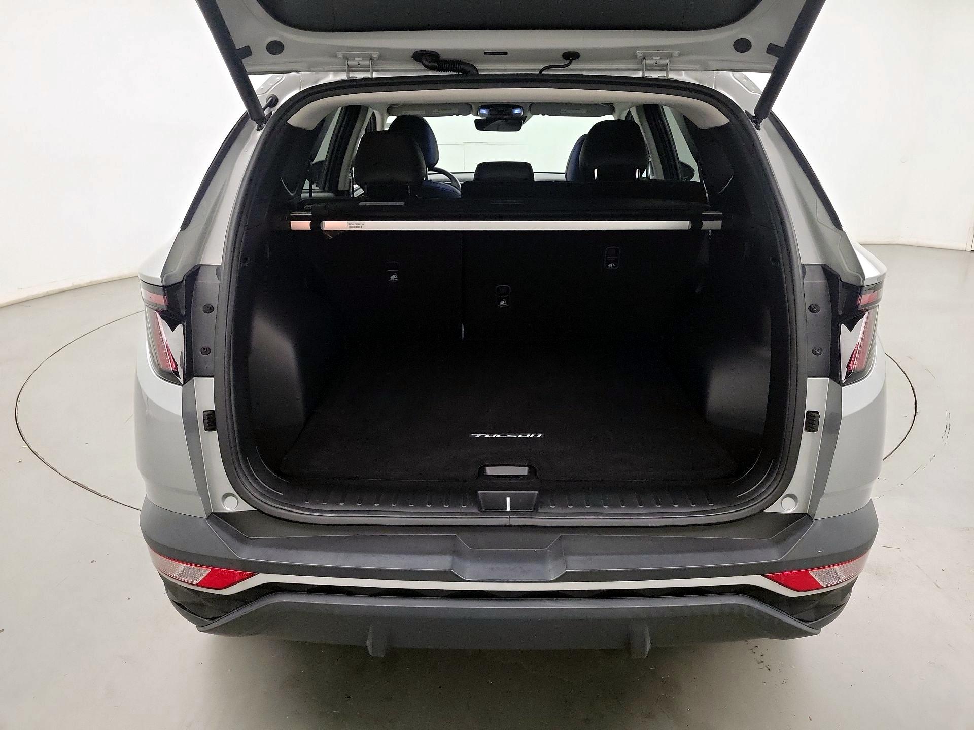 Thumbnail: 2023 Hyundai Tucson - 18