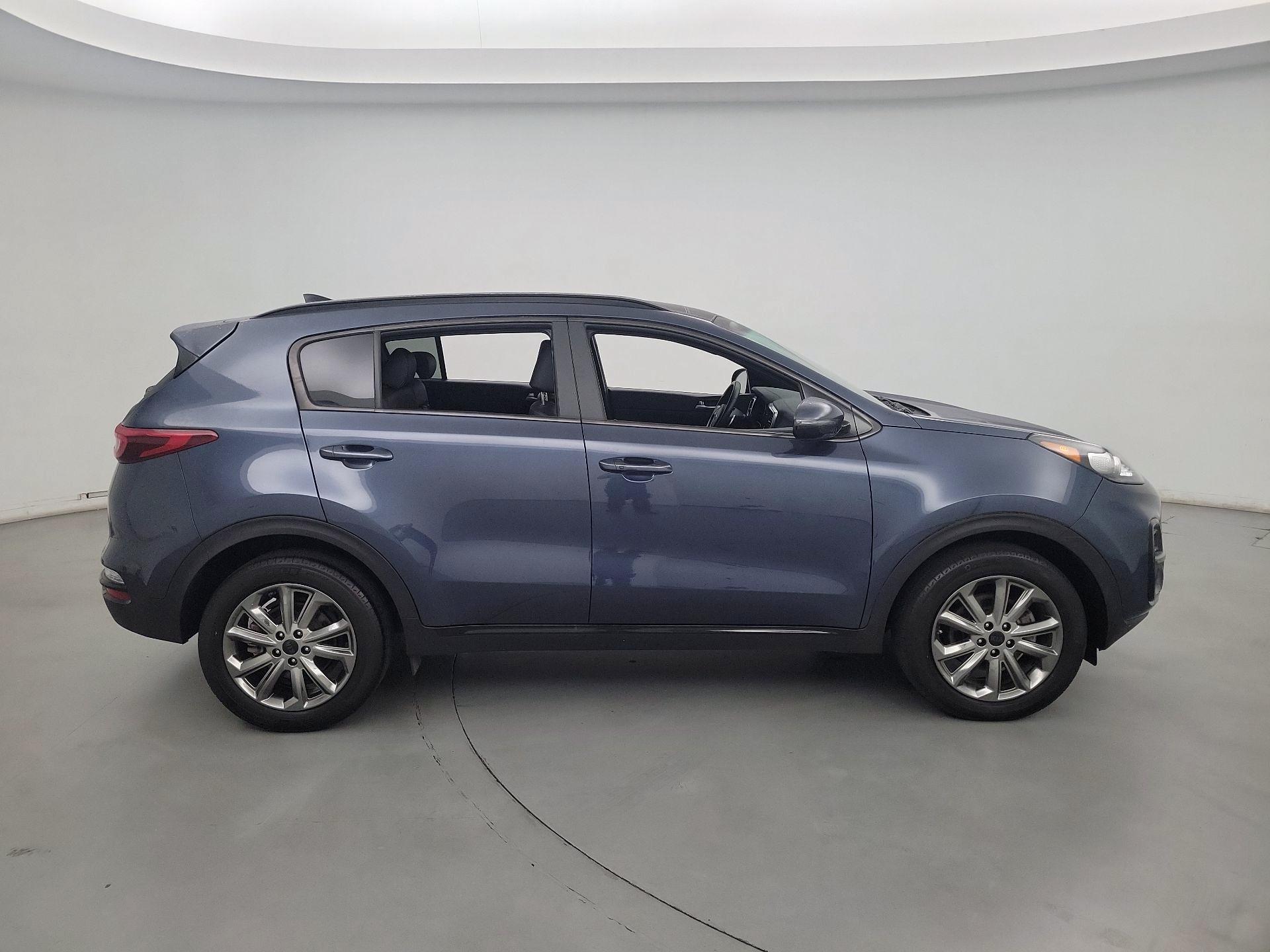 Thumbnail: 2022 Kia Sportage - 4