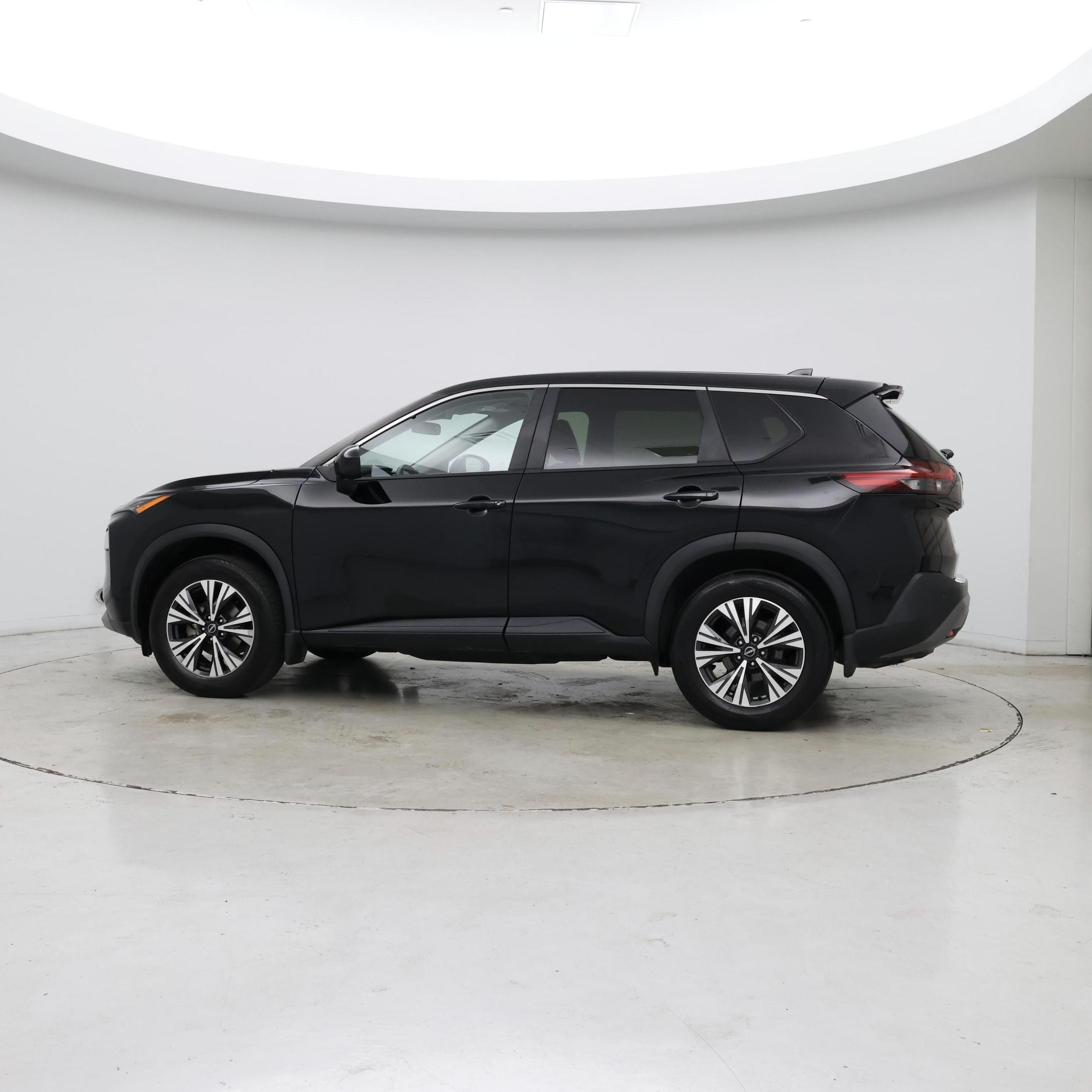 Thumbnail: 2023 Nissan Rogue - 3