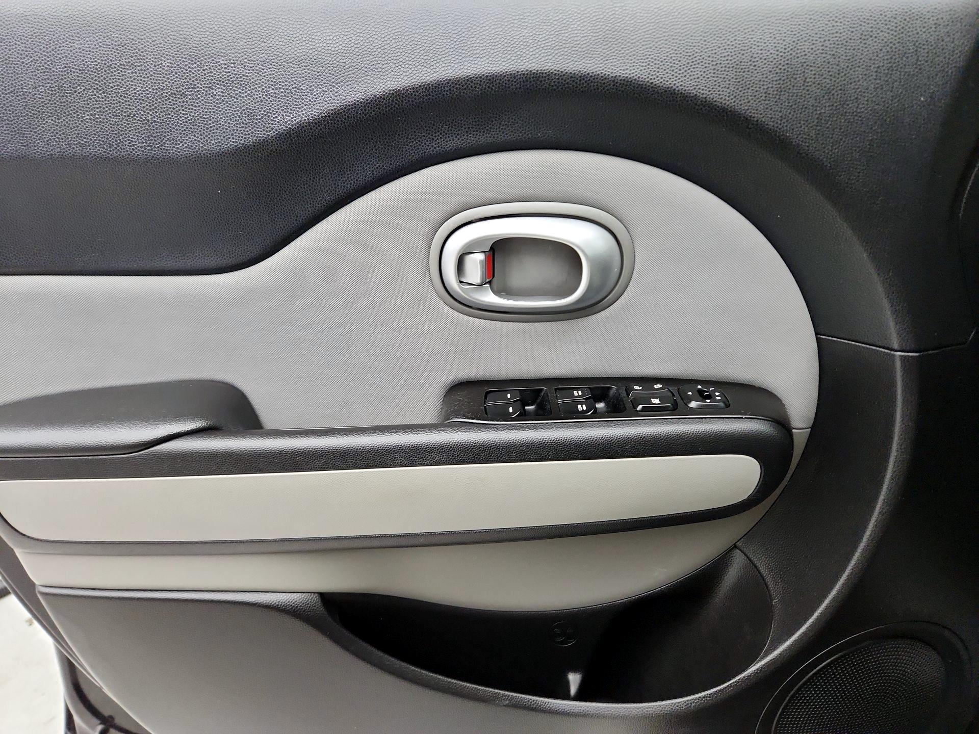 Thumbnail: 2022 Kia Soul - 12