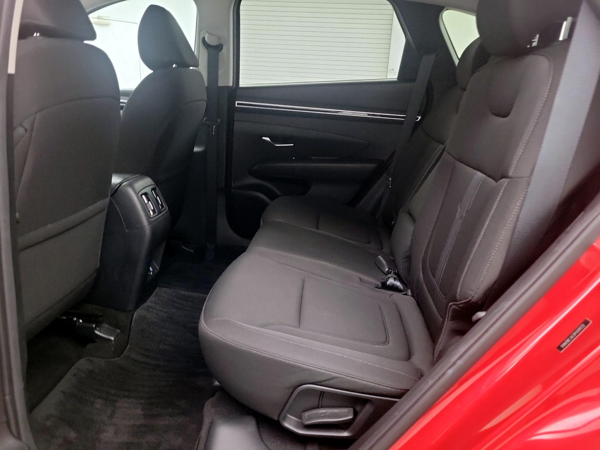 Thumbnail: 2023 Hyundai Tucson - 19
