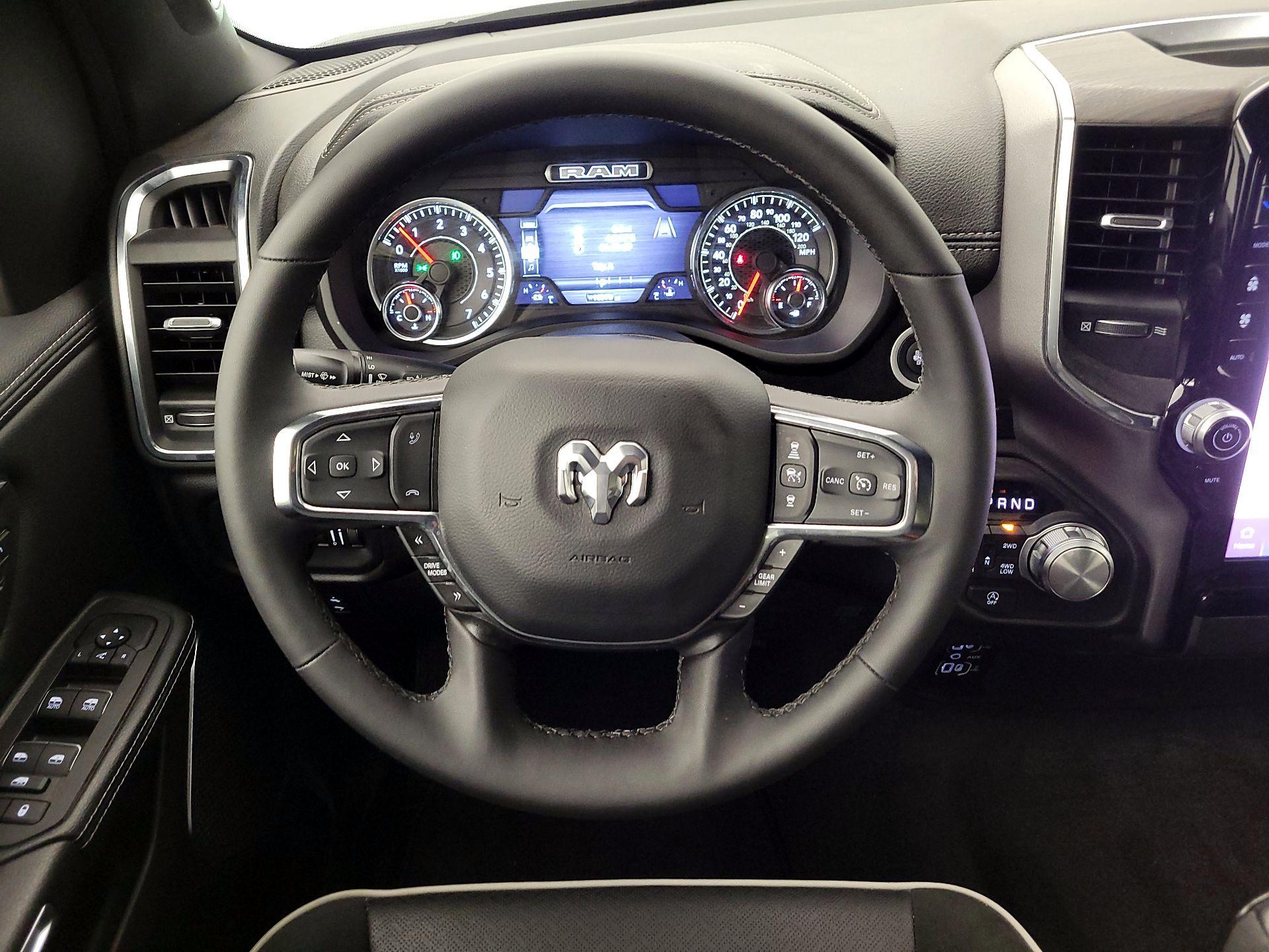 Thumbnail: 2025 RAM 1500 - 10