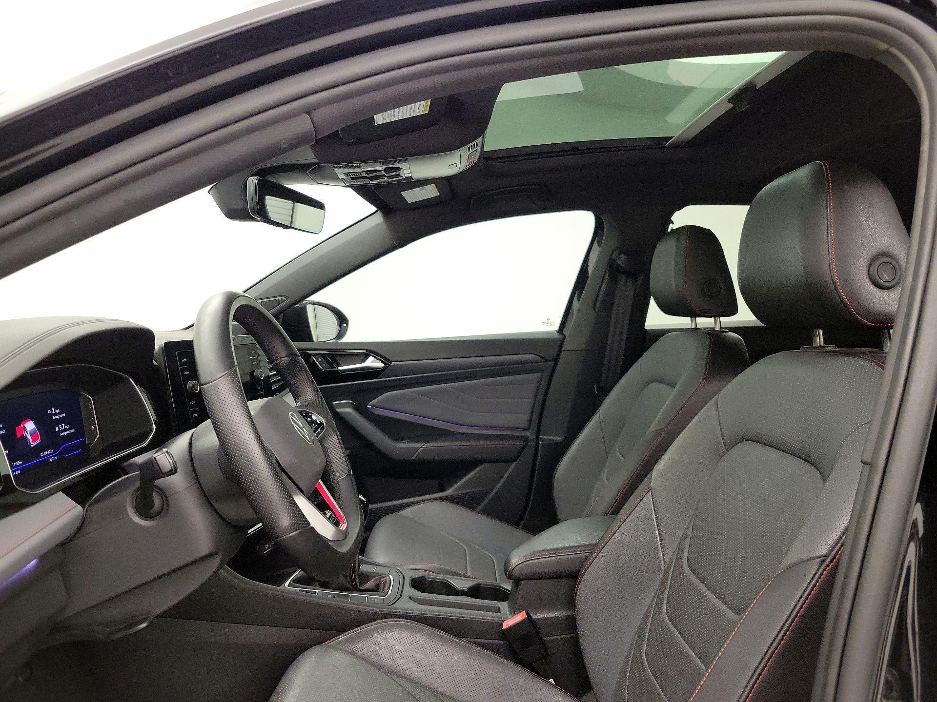Thumbnail: 2025 Volkswagen Jetta - 19