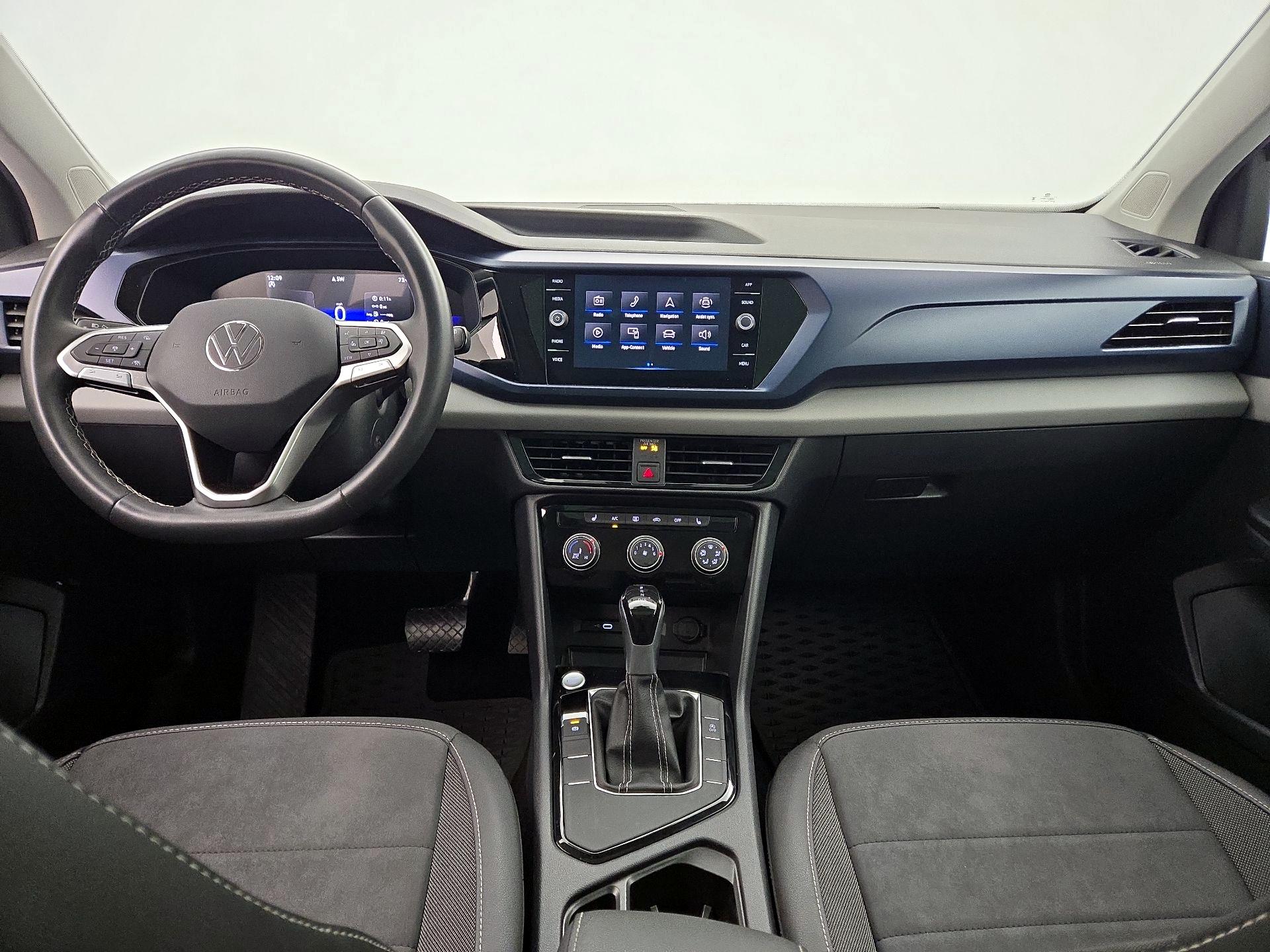 Thumbnail: 2023 Volkswagen Taos - 9