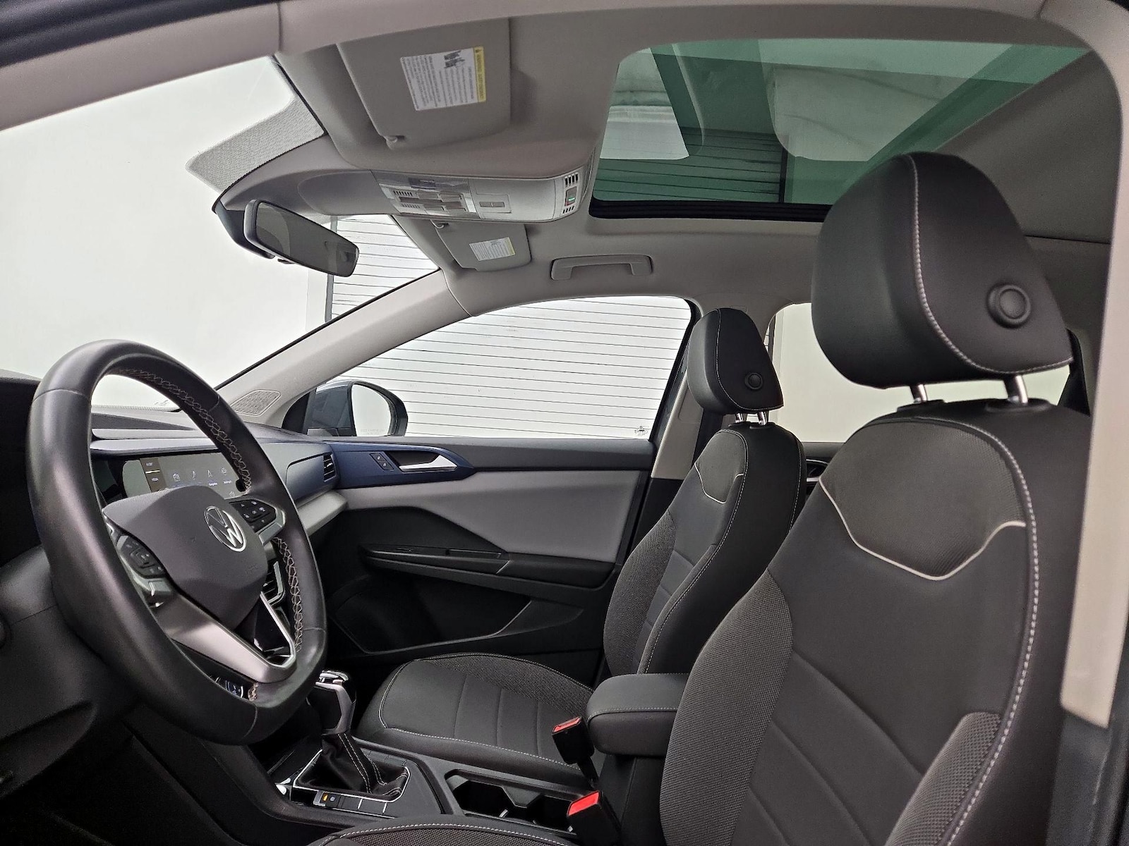 2023 Volkswagen Taos SE - Photo 19