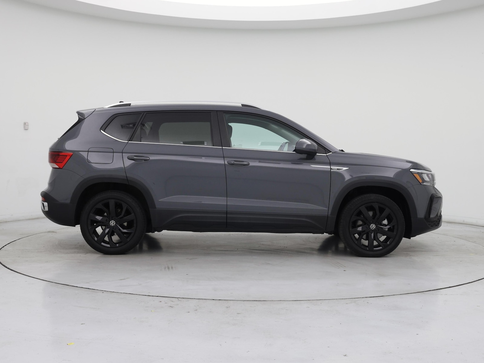 2023 Volkswagen Taos SE - Photo 8